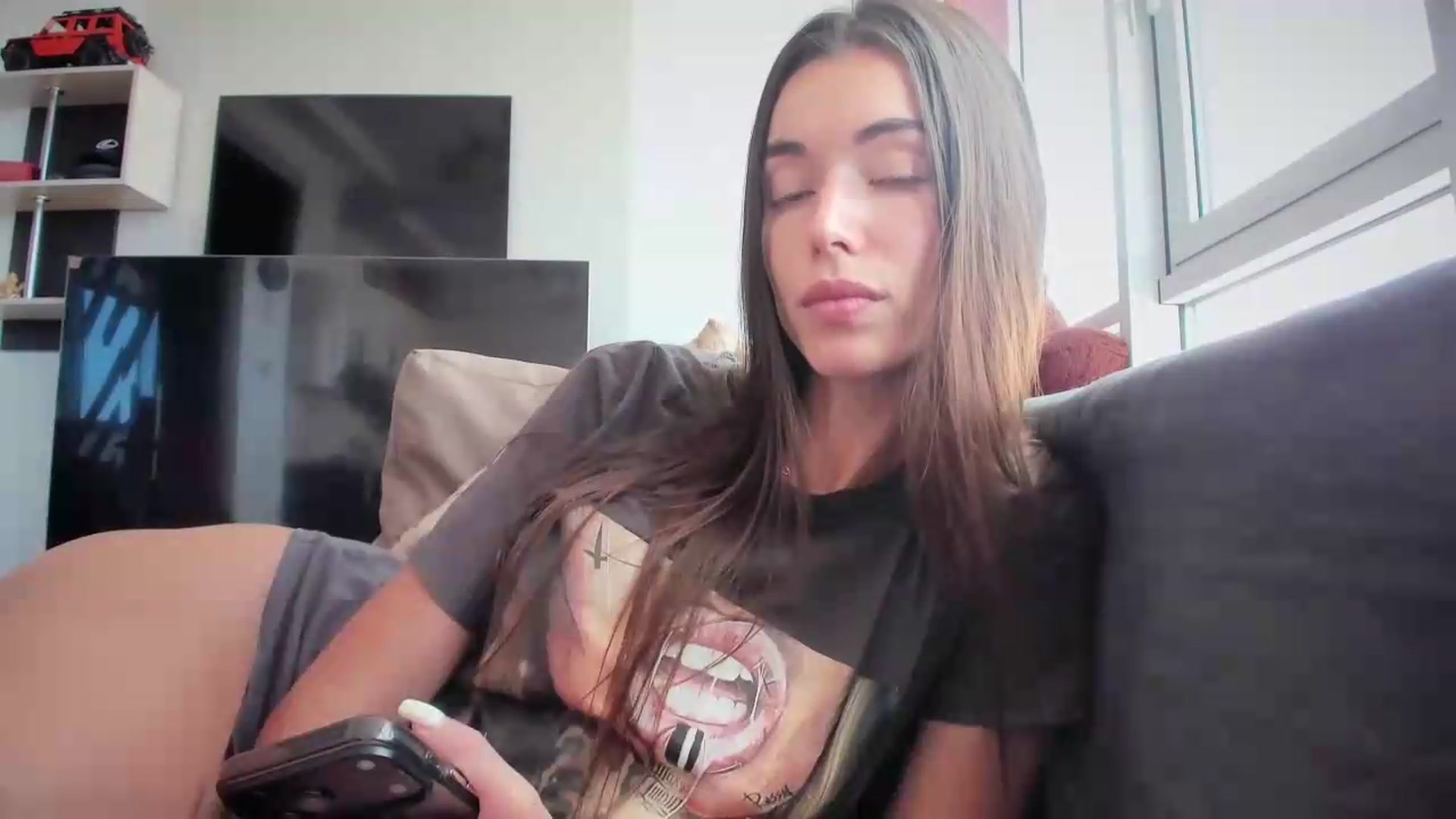Gallery image thumbnail from laurensaenz's myfreecams stream on, 07/08/2026, 11:47 image 15 of 20