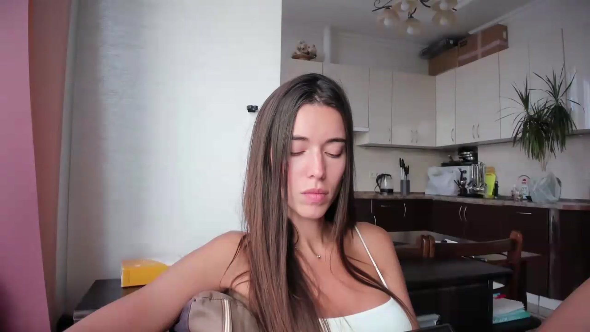 Gallery image thumbnail from laurensaenz's myfreecams stream on, 07/08/2026, 14:26 image 9 of 20