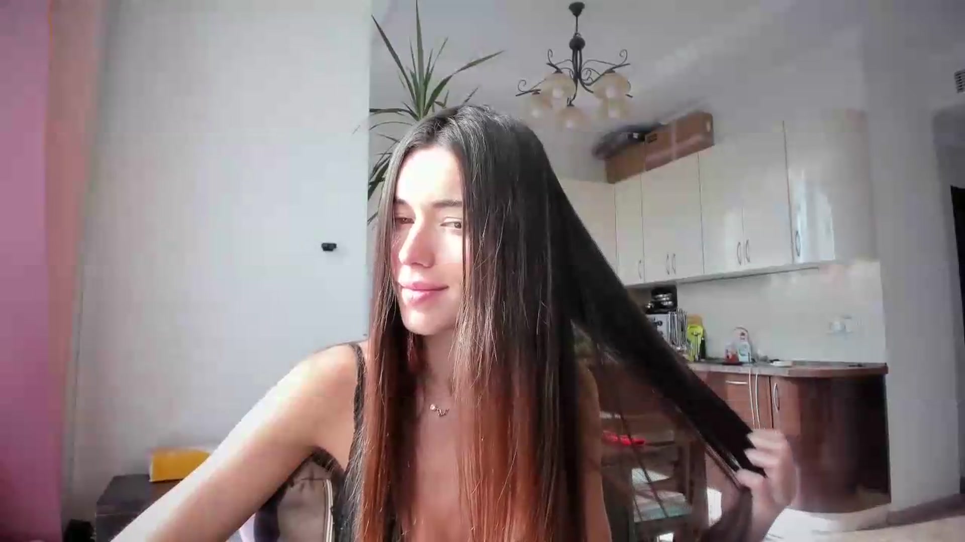 Gallery image thumbnail from laurensaenz's myfreecams stream on, 07/09/2026, 06:38 image 2 of 20