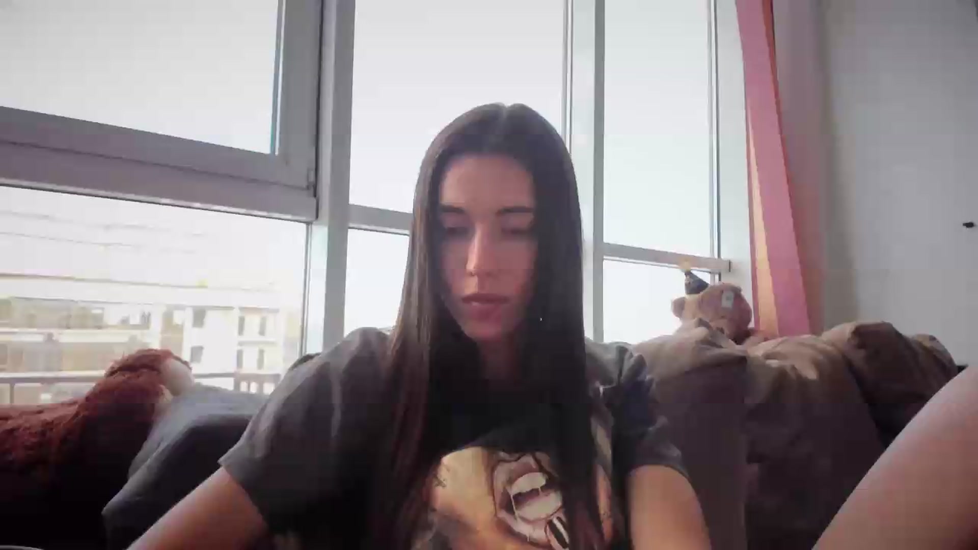 Gallery image thumbnail from laurensaenz's myfreecams stream on, 07/10/2026, 13:29 image 15 of 20
