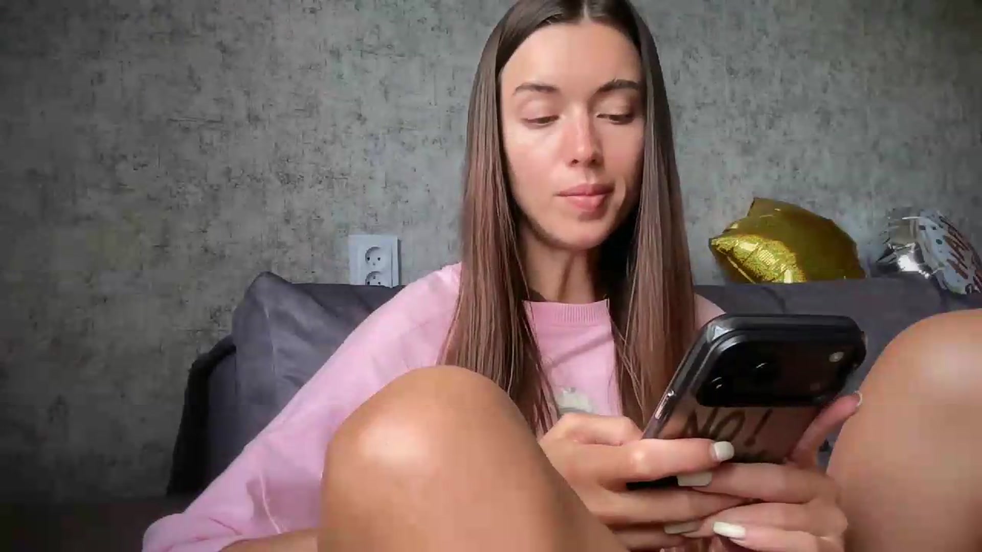 Gallery image thumbnail from laurensaenz's myfreecams stream on, 07/14/2026, 10:44 image 8 of 20