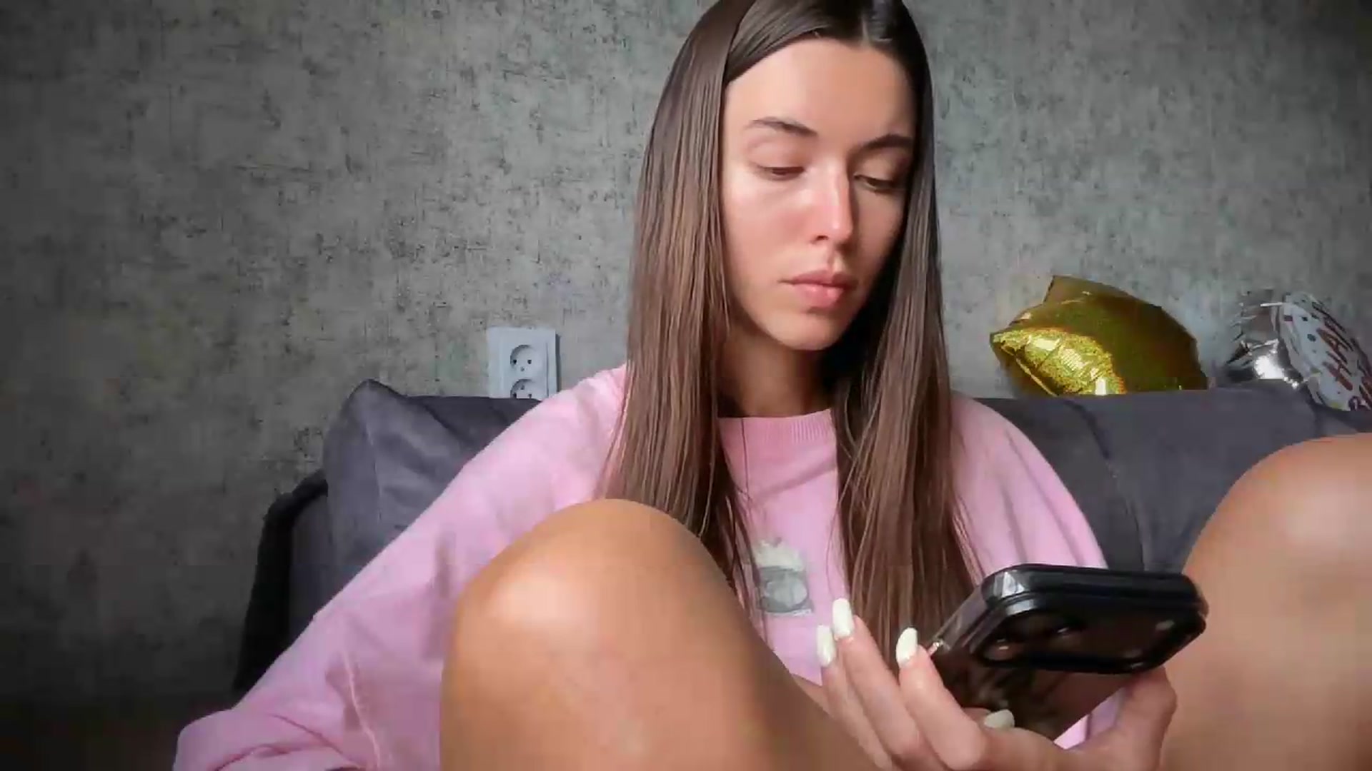 Gallery image thumbnail from laurensaenz's myfreecams stream on, 07/14/2026, 10:44 image 5 of 20
