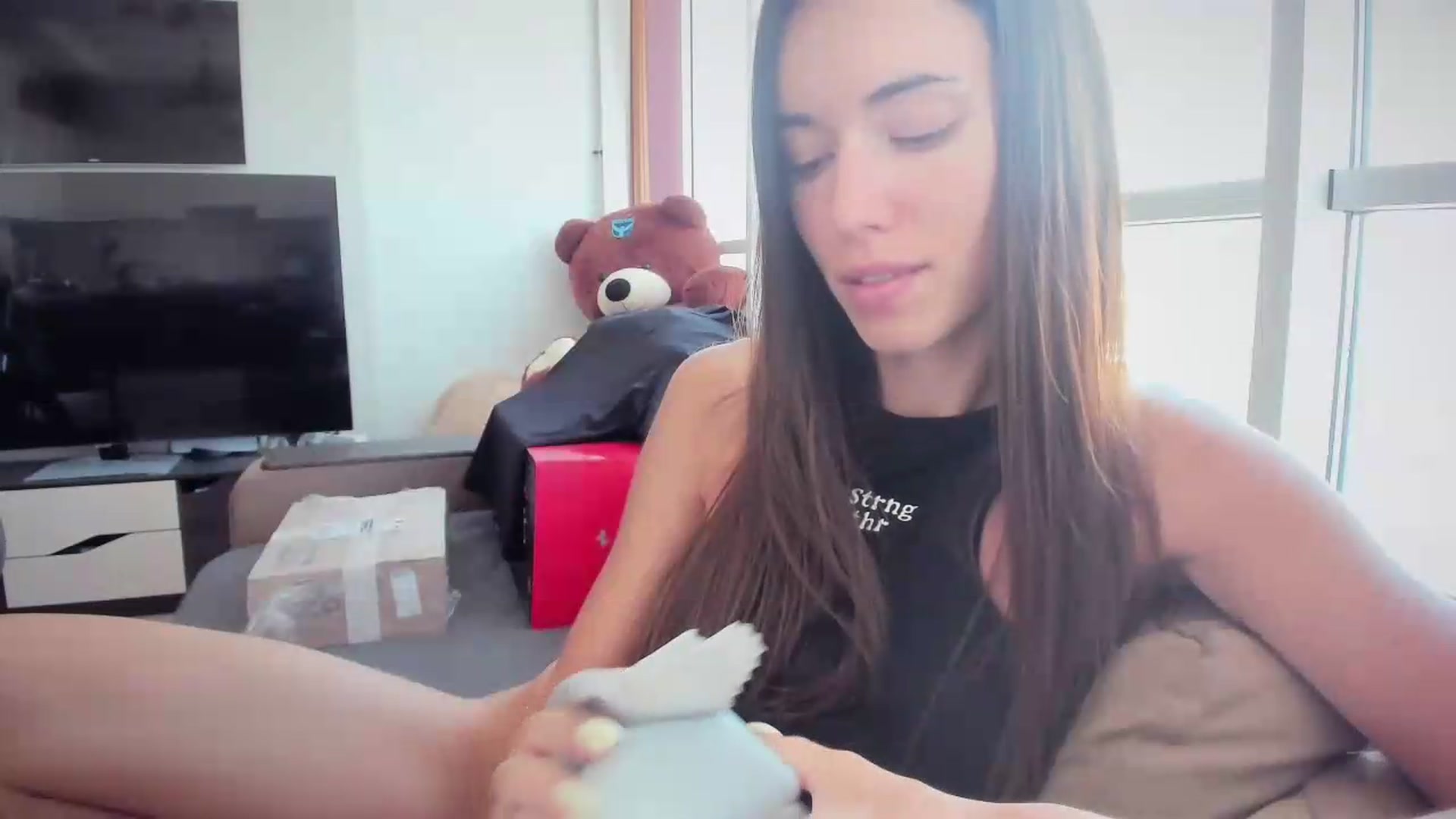 Gallery image thumbnail from laurensaenz's myfreecams stream on, 07/15/2026, 12:07 image 8 of 20