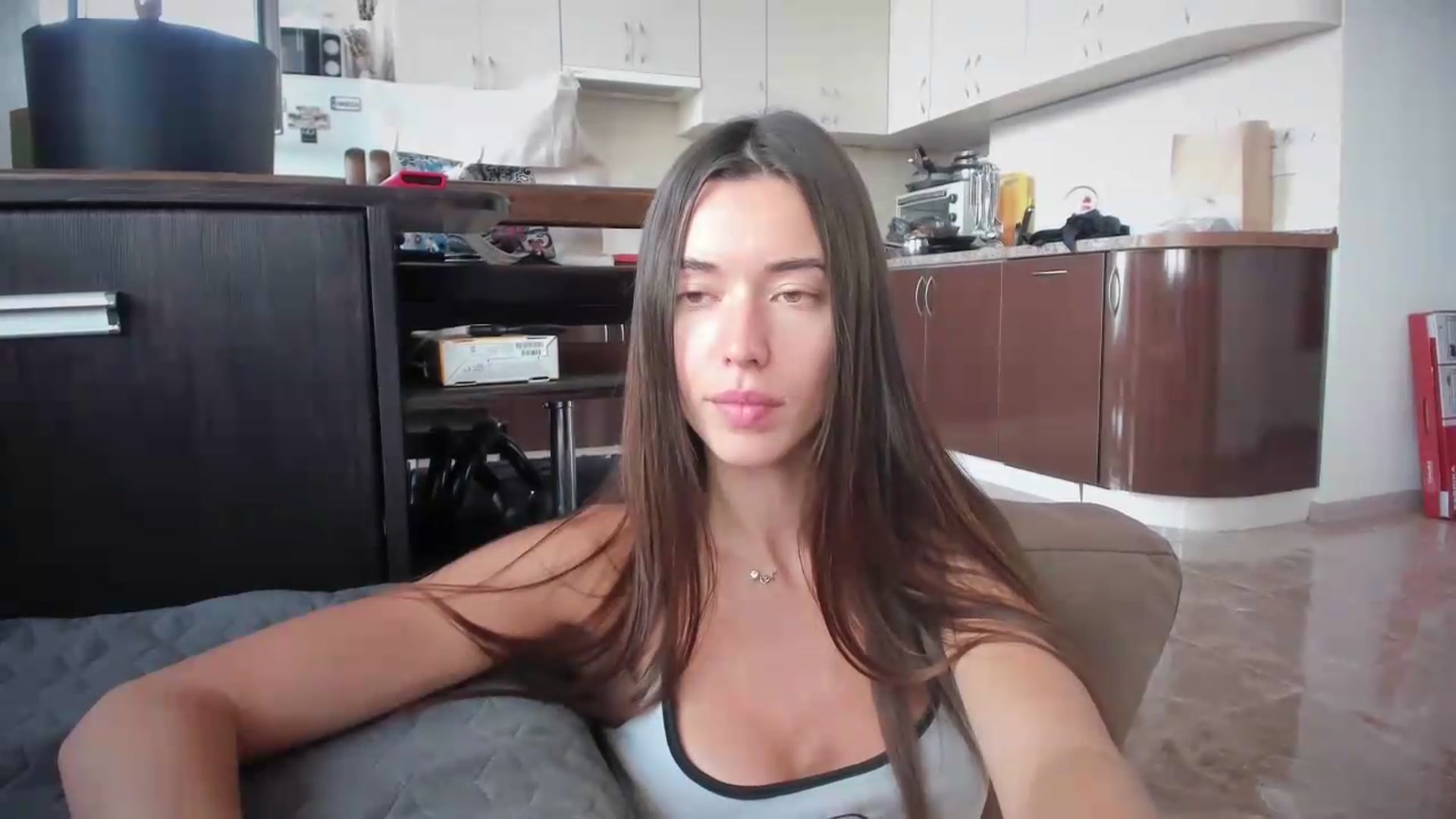 Gallery image thumbnail from laurensaenz's myfreecams stream on, 07/20/2026, 05:51 image 12 of 20
