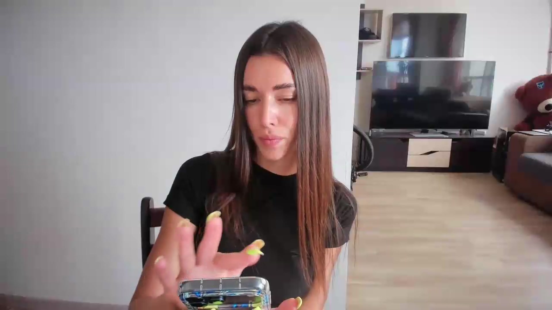 Gallery image thumbnail from laurensaenz's myfreecams stream on, 07/22/2026, 12:01 image 20 of 20