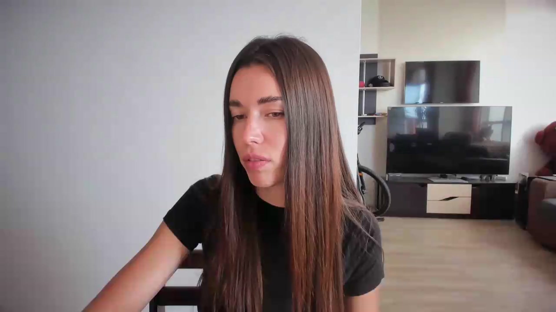 Gallery image thumbnail from laurensaenz's myfreecams stream on, 07/22/2026, 12:01 image 3 of 20