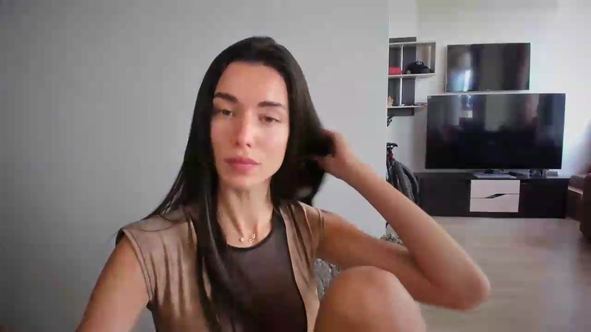 Gallery image thumbnail from laurensaenz's myfreecams stream on, 07/24/2026, 10:18 image 13 of 20