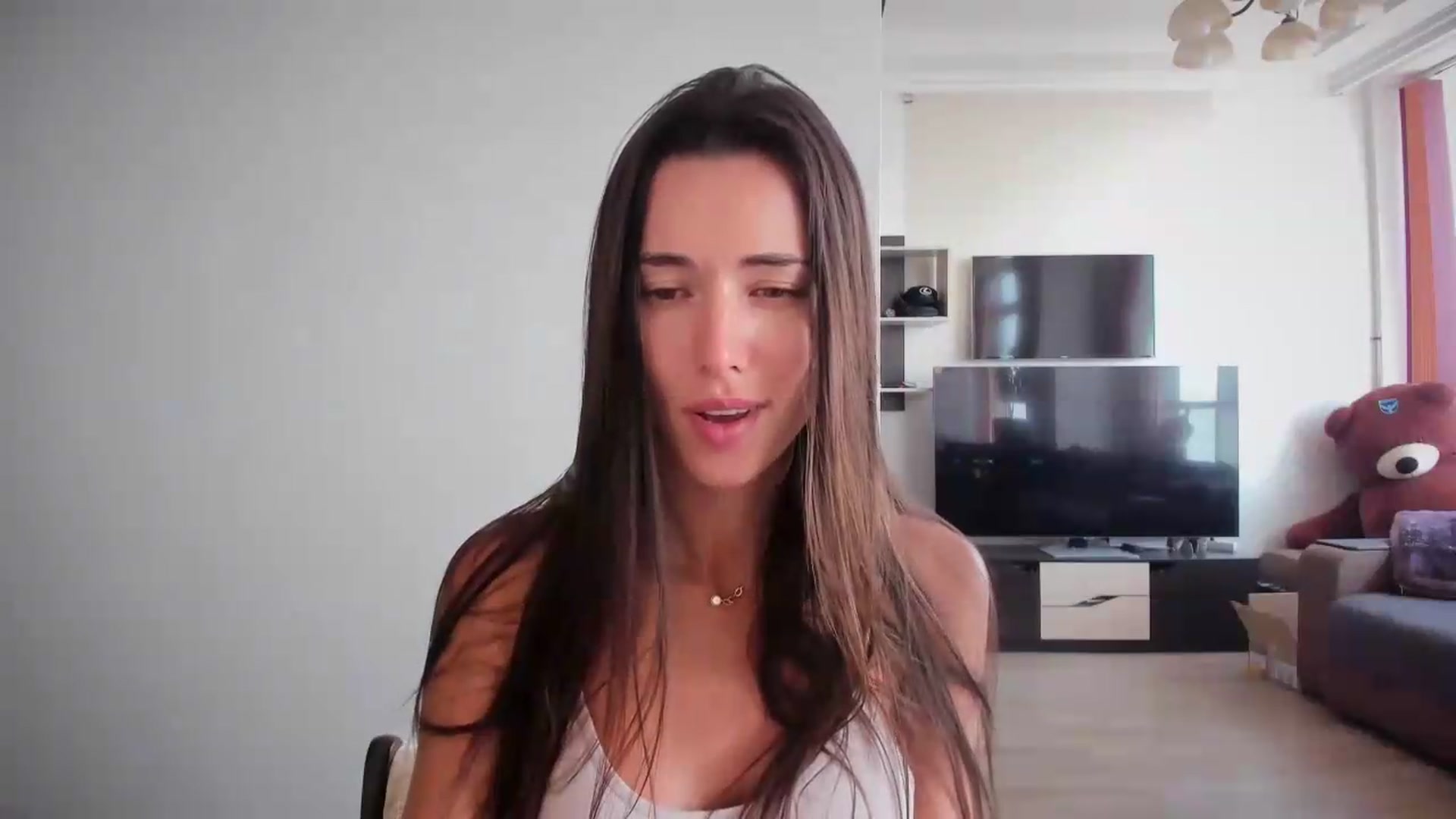 Gallery image thumbnail from laurensaenz's myfreecams stream on, 08/07/2026, 09:10 image 10 of 20