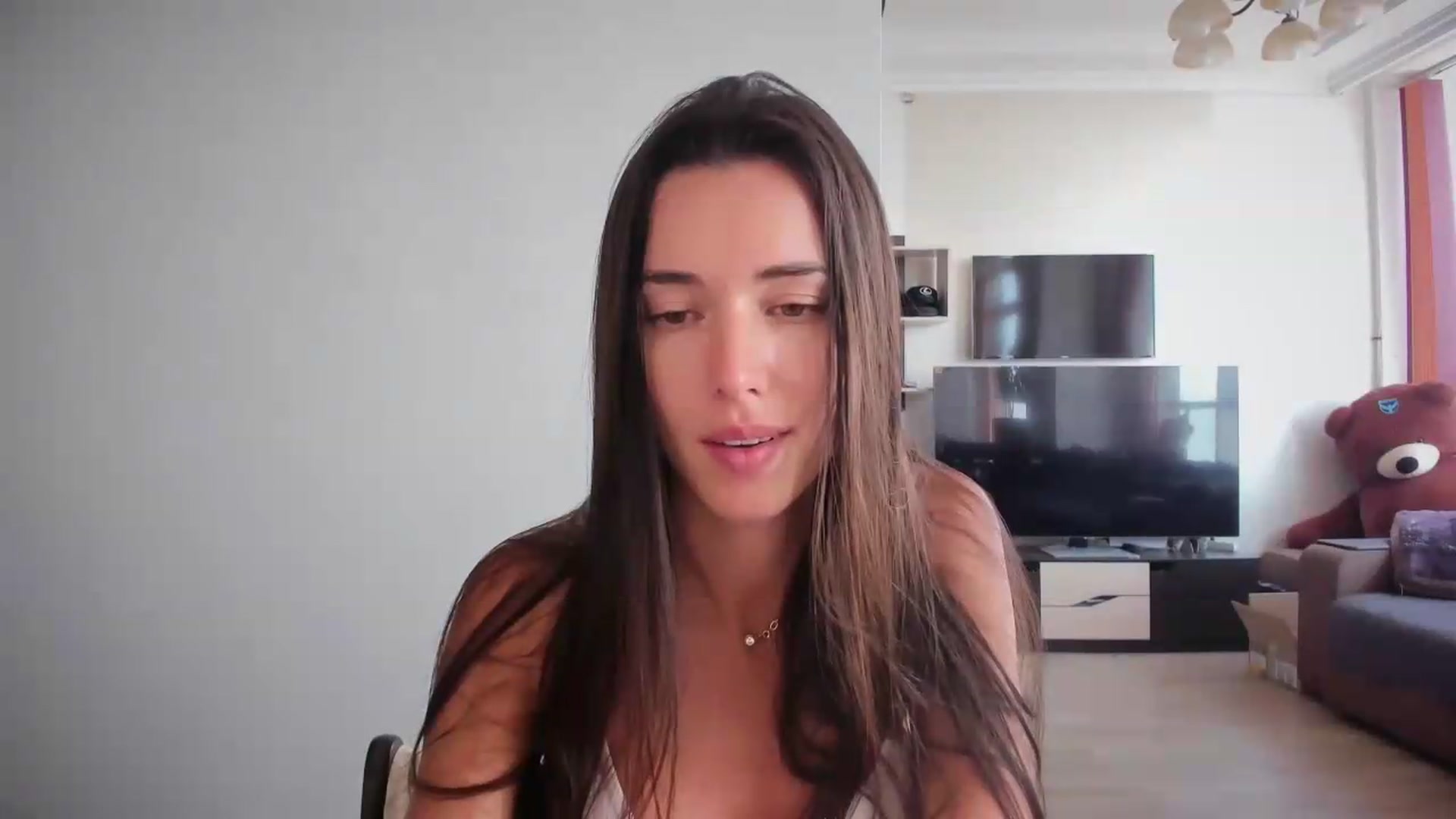 Gallery image thumbnail from laurensaenz's myfreecams stream on, 08/07/2026, 09:10 image 11 of 20
