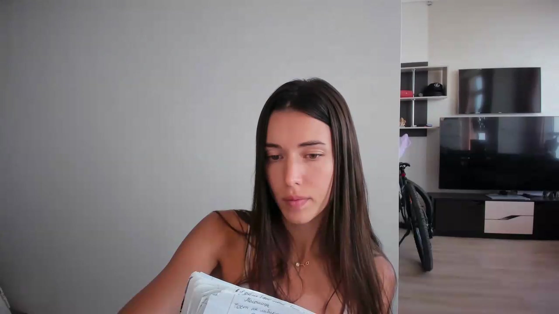 Gallery image thumbnail from laurensaenz's myfreecams stream on, 08/07/2026, 11:06 image 17 of 20