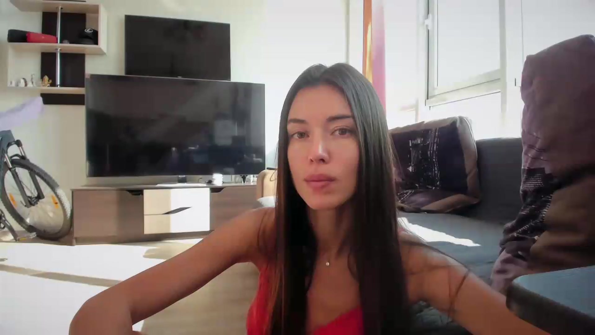 Gallery image thumbnail from laurensaenz's myfreecams stream on, 08/11/2026, 06:40 image 10 of 20