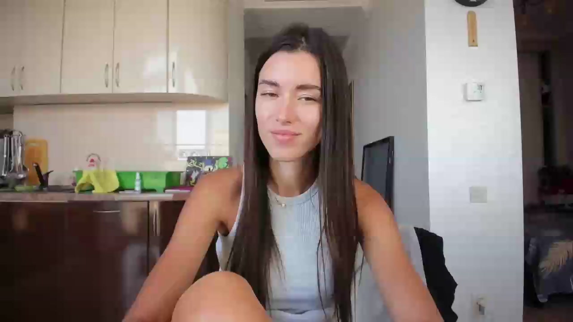 Gallery image thumbnail from laurensaenz's myfreecams stream on, 08/13/2026, 11:21 image 6 of 20