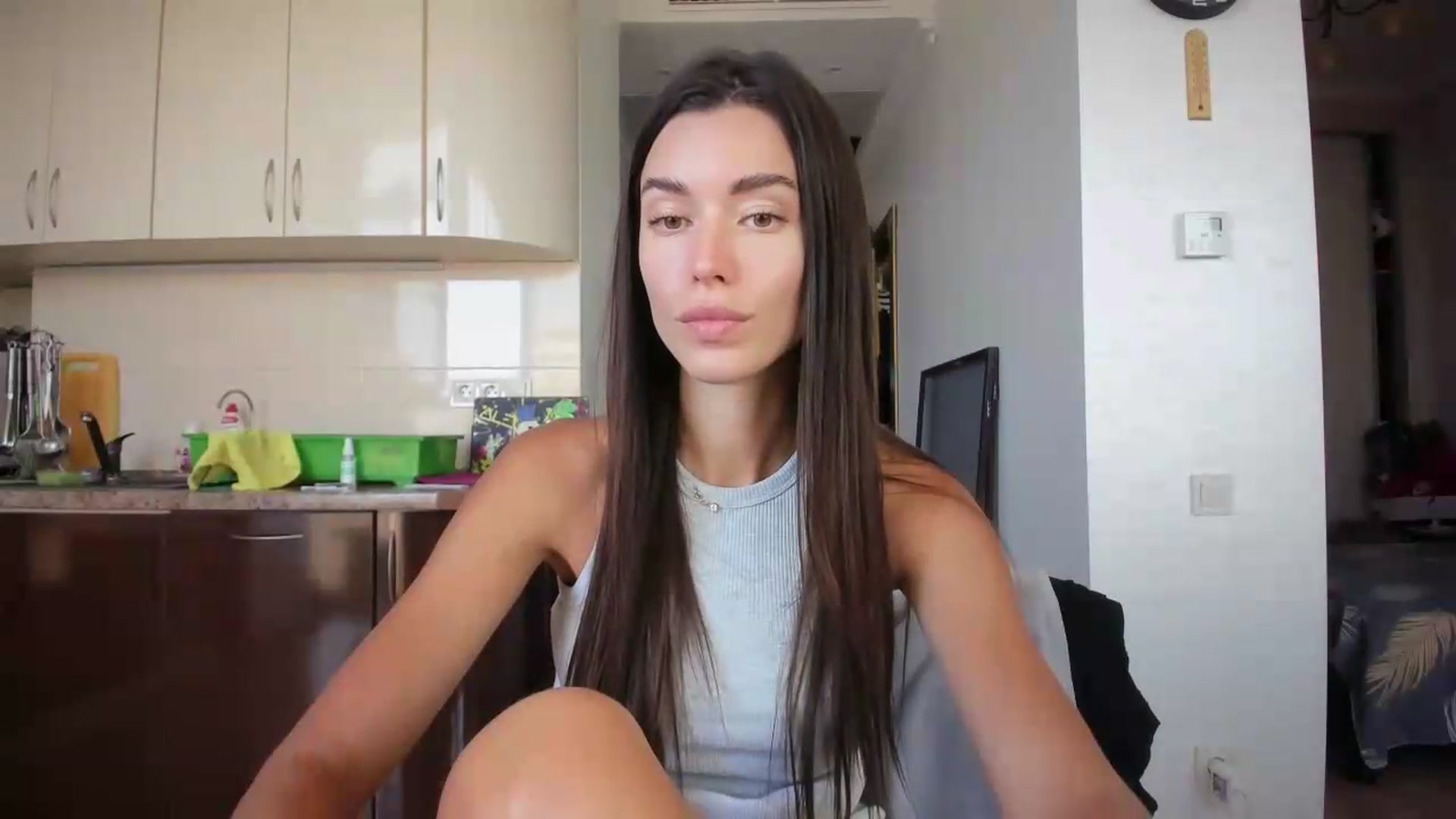 Gallery image thumbnail from laurensaenz's myfreecams stream on, 08/13/2026, 11:21 image 2 of 20