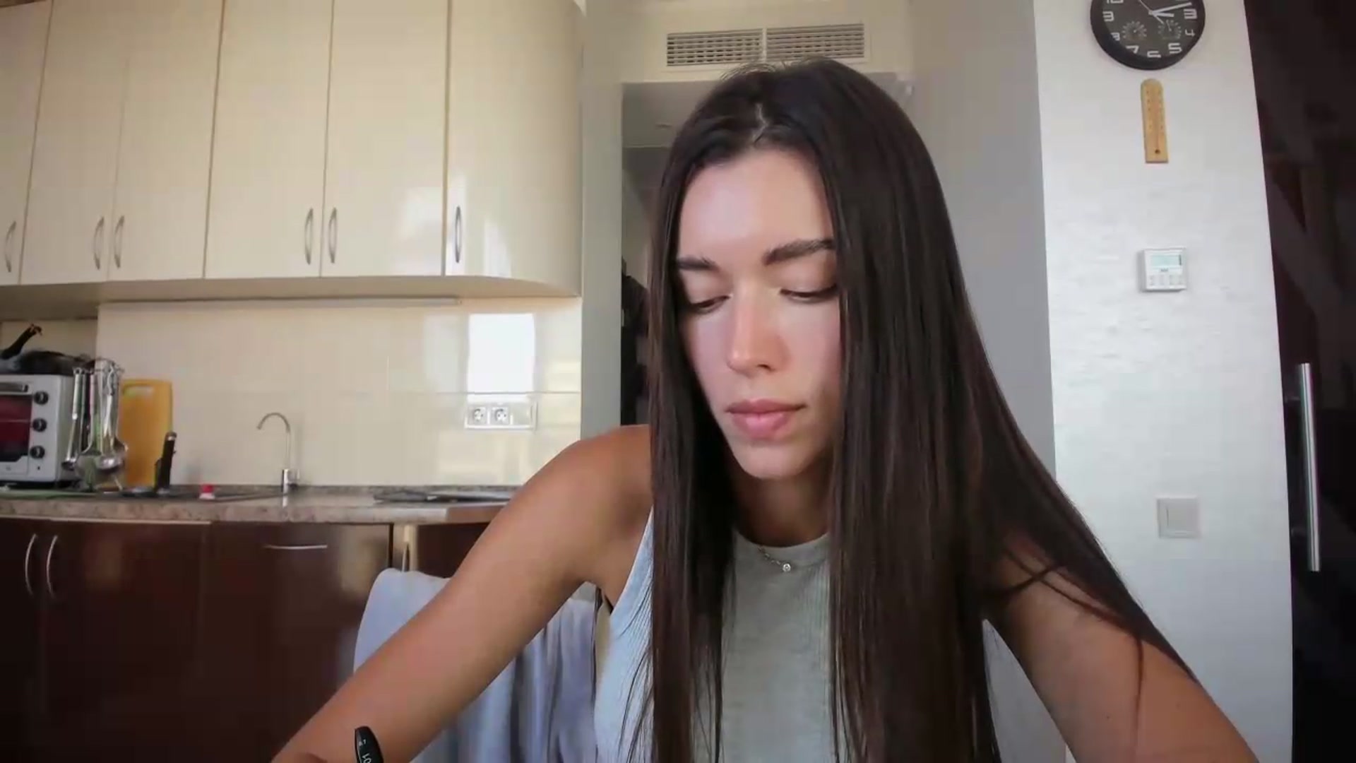 Gallery image thumbnail from laurensaenz's myfreecams stream on, 08/13/2026, 13:21 image 8 of 20