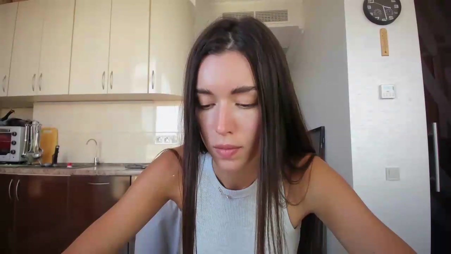 Gallery image thumbnail from laurensaenz's myfreecams stream on, 08/13/2026, 13:21 image 11 of 20