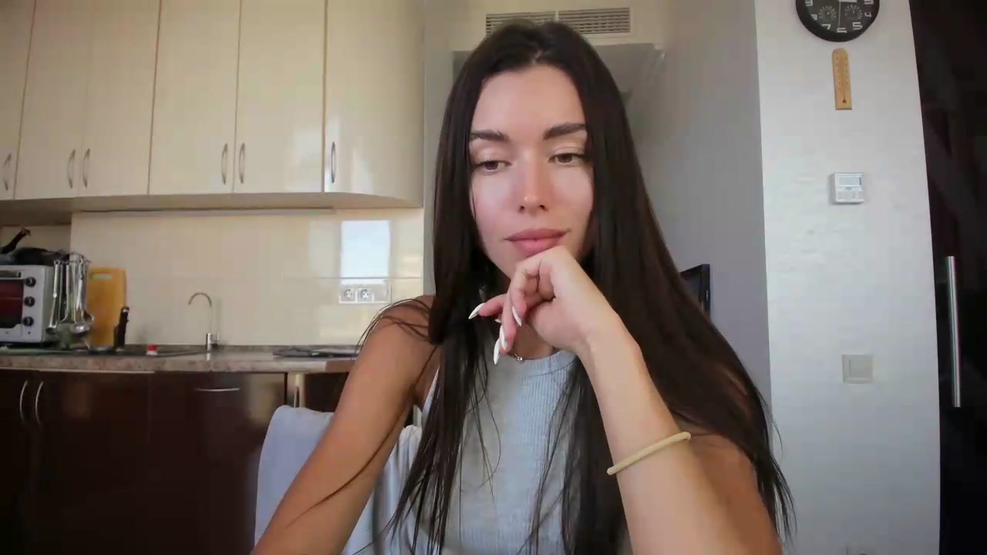 Gallery image thumbnail from laurensaenz's myfreecams stream on, 08/13/2026, 13:21 image 7 of 20