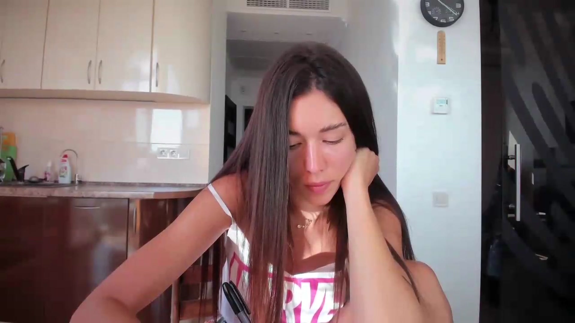 Gallery image thumbnail from laurensaenz's myfreecams stream on, 08/14/2026, 07:43 image 15 of 20
