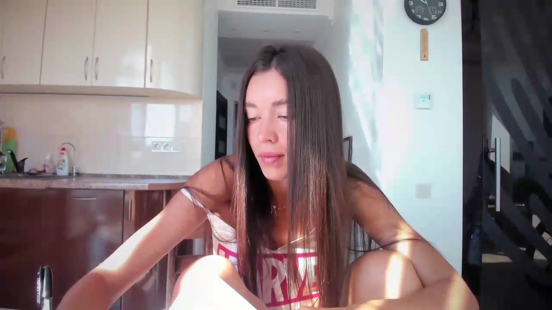 Gallery image thumbnail from laurensaenz's myfreecams stream on, 08/14/2026, 07:43 image 9 of 20