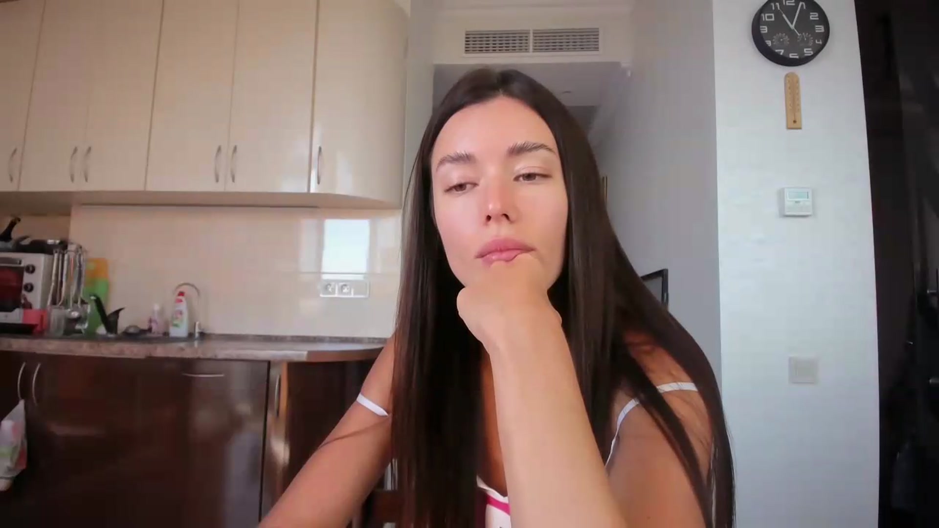 Gallery image thumbnail from laurensaenz's myfreecams stream on, 08/14/2026, 08:39 image 6 of 20