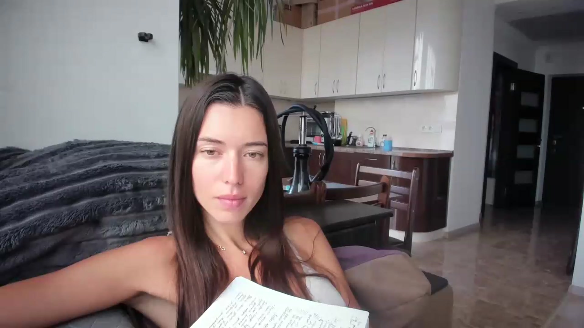 Gallery image thumbnail from laurensaenz's myfreecams stream on, 08/19/2026, 07:37 image 12 of 20