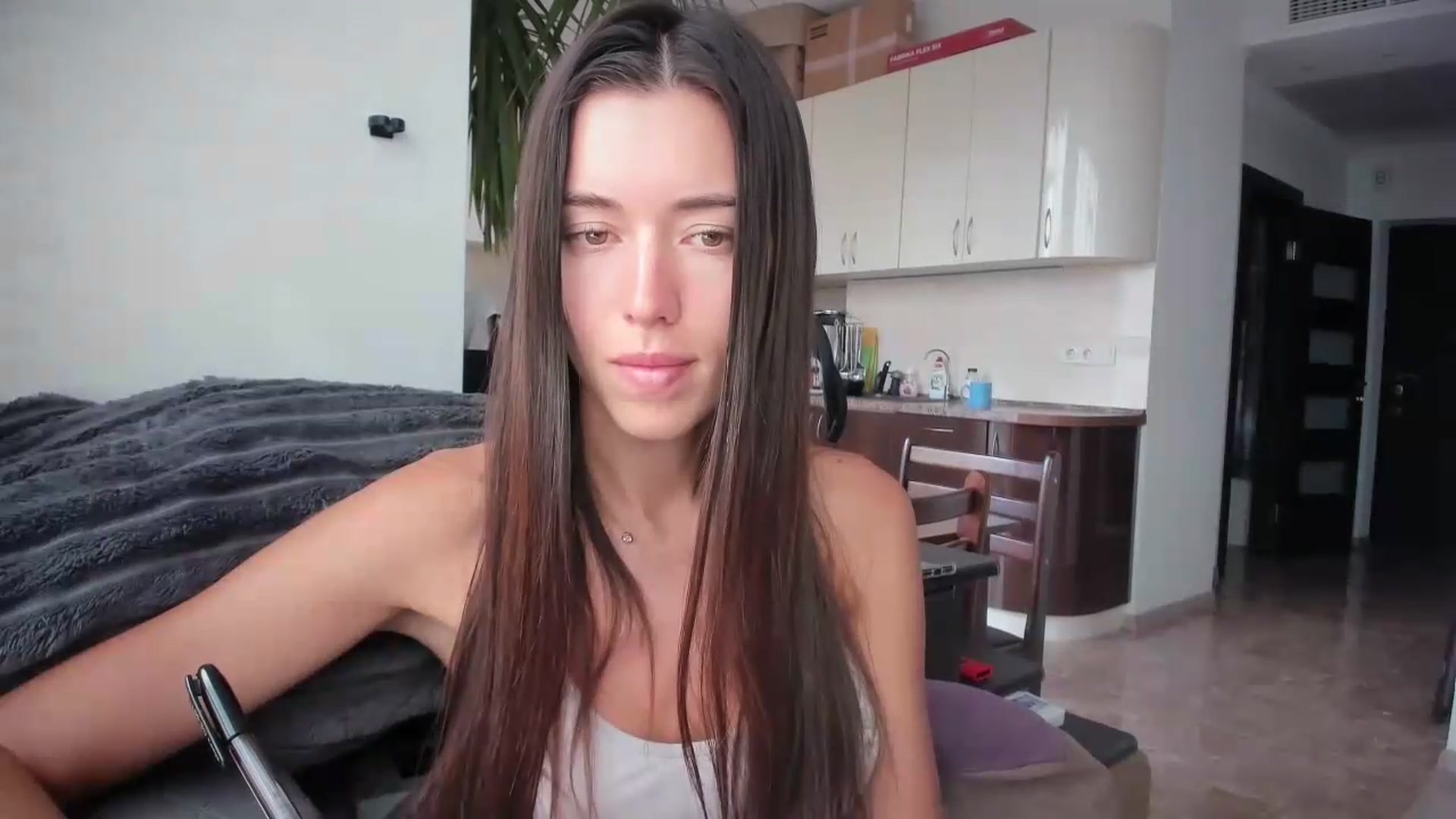Gallery image thumbnail from laurensaenz's myfreecams stream on, 08/19/2026, 07:37 image 20 of 20