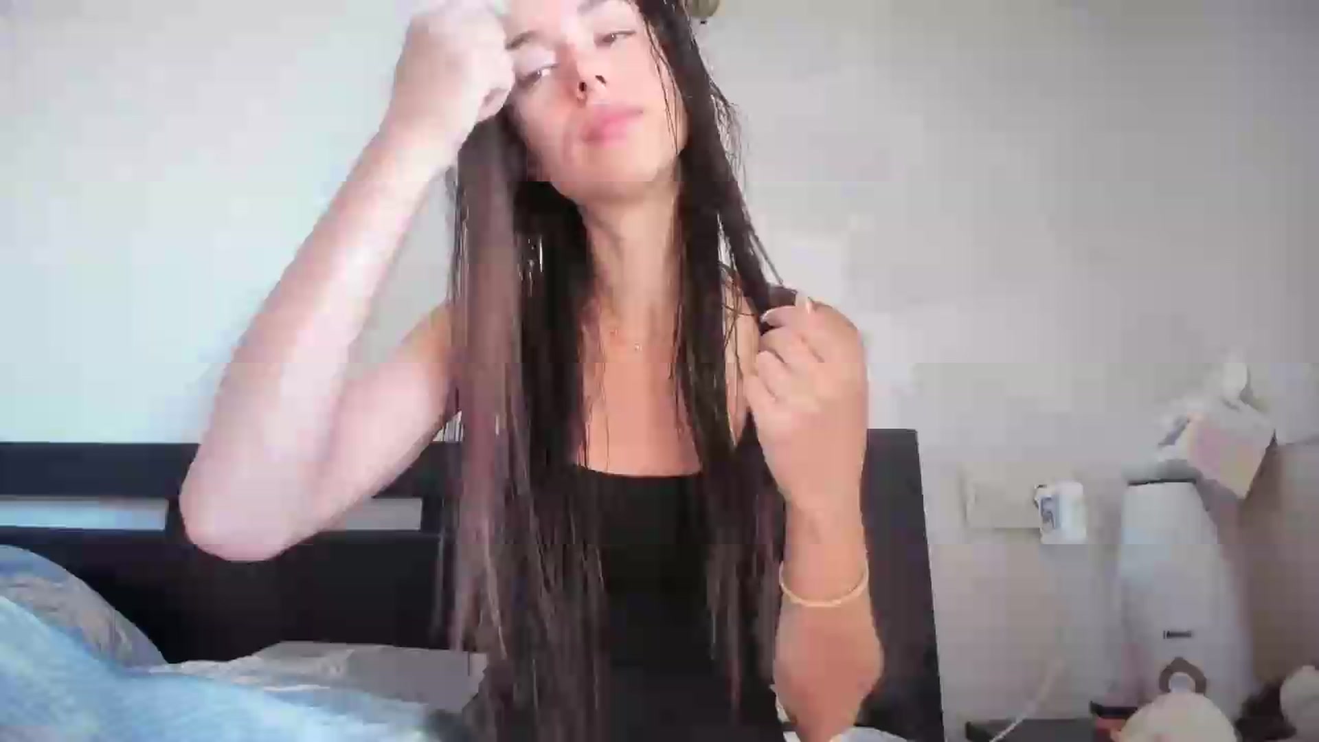 Gallery image thumbnail from laurensaenz's myfreecams stream on, 08/21/2026, 06:49 image 18 of 20