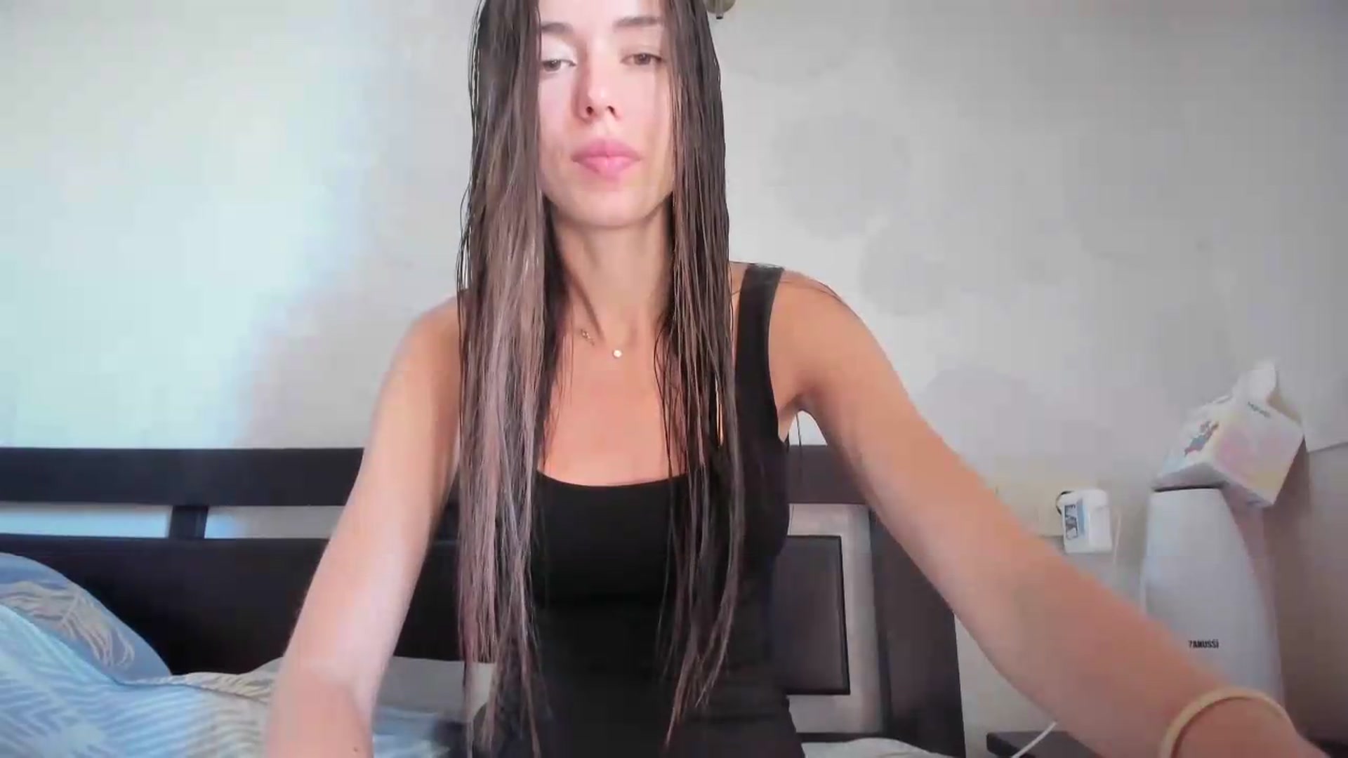 Gallery image thumbnail from laurensaenz's myfreecams stream on, 08/21/2026, 06:49 image 19 of 20