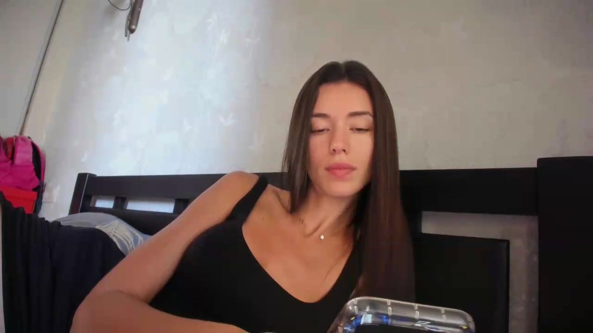 Gallery image thumbnail from laurensaenz's myfreecams stream on, 08/21/2026, 08:59 image 13 of 20