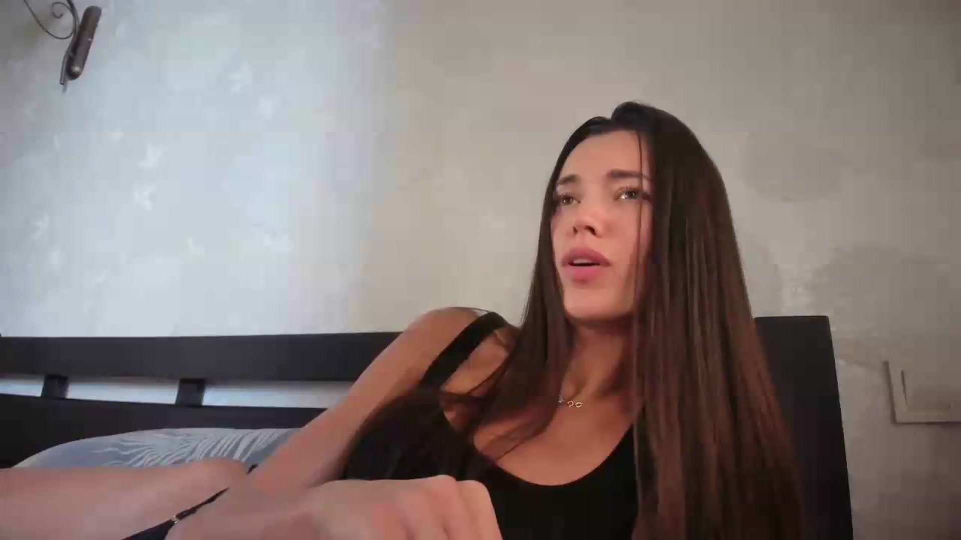 Gallery image thumbnail from laurensaenz's myfreecams stream on, 08/23/2026, 10:10 image 20 of 20