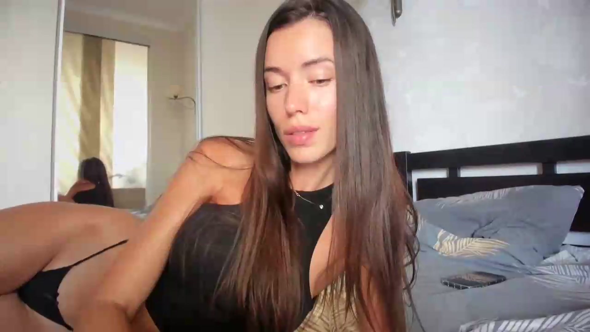 Gallery image thumbnail from laurensaenz's myfreecams stream on, 08/25/2026, 09:52 image 18 of 20