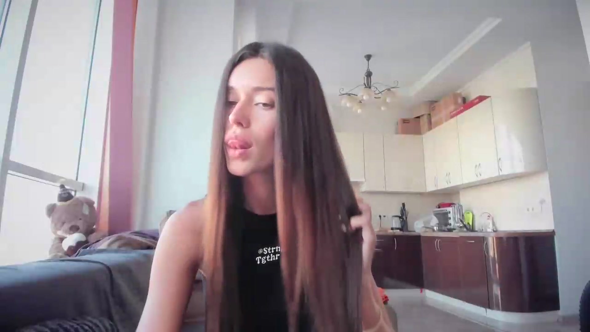 Gallery image thumbnail from laurensaenz's myfreecams stream on, 08/25/2026, 15:54 image 17 of 20