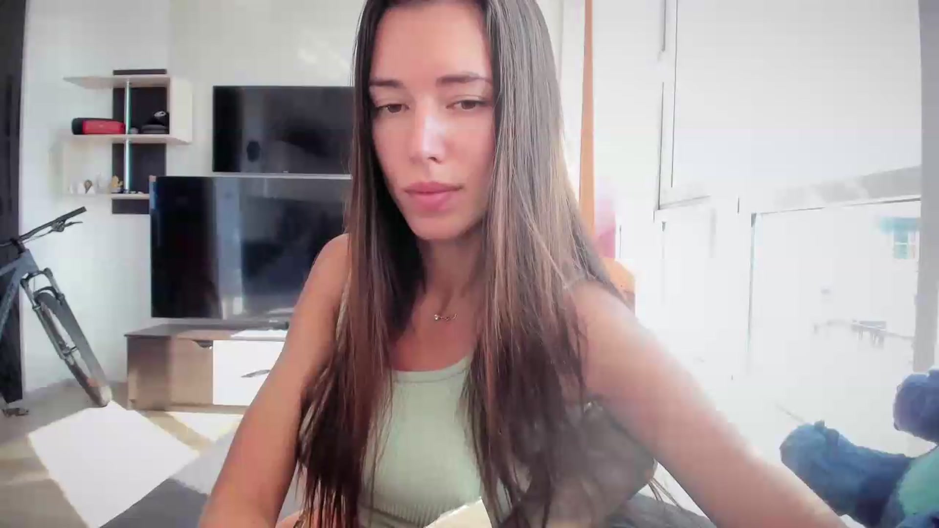 Gallery image thumbnail from laurensaenz's myfreecams stream on, 08/31/2026, 07:17 image 10 of 20