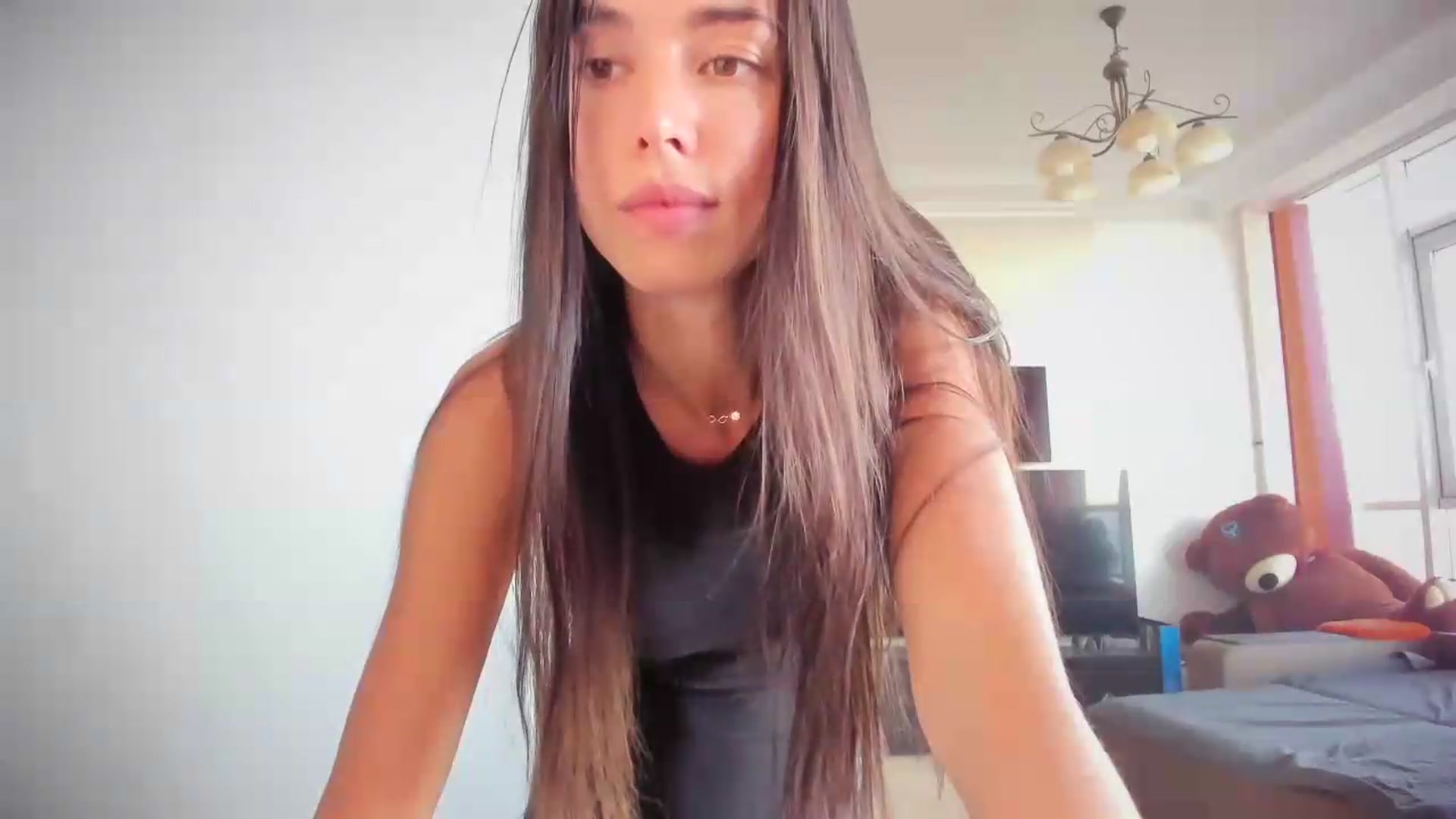 Gallery image thumbnail from laurensaenz's myfreecams stream on, 09/10/2026, 15:32 image 17 of 20