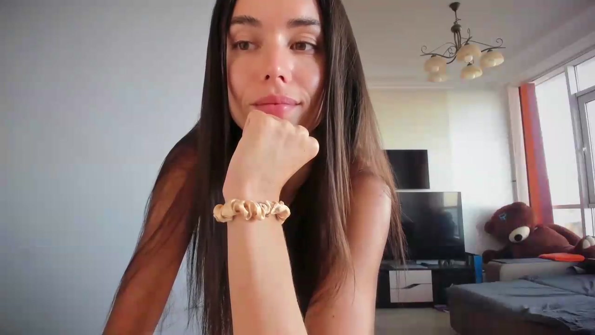 Gallery image thumbnail from laurensaenz's myfreecams stream on, 09/10/2026, 15:32 image 19 of 20