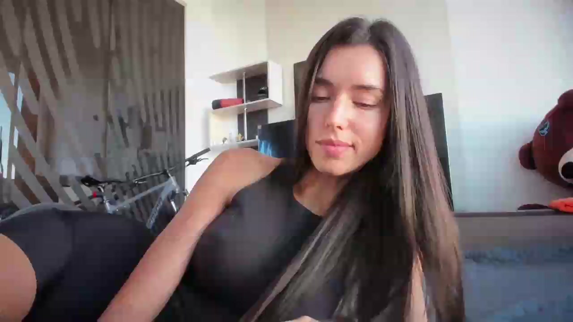 Gallery image thumbnail from laurensaenz's myfreecams stream on, 09/10/2026, 15:32 image 5 of 20