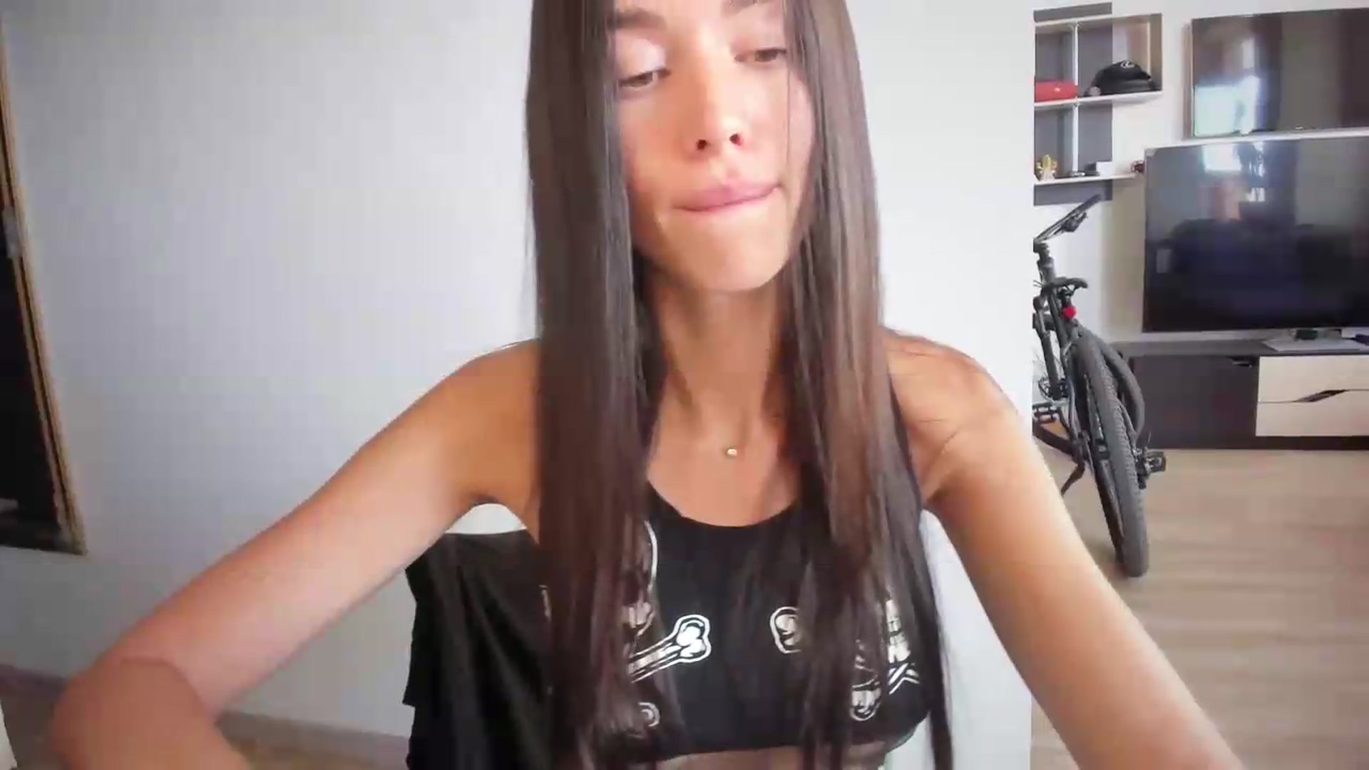 Gallery image thumbnail from laurensaenz's myfreecams stream on, 09/11/2026, 09:20 image 20 of 20