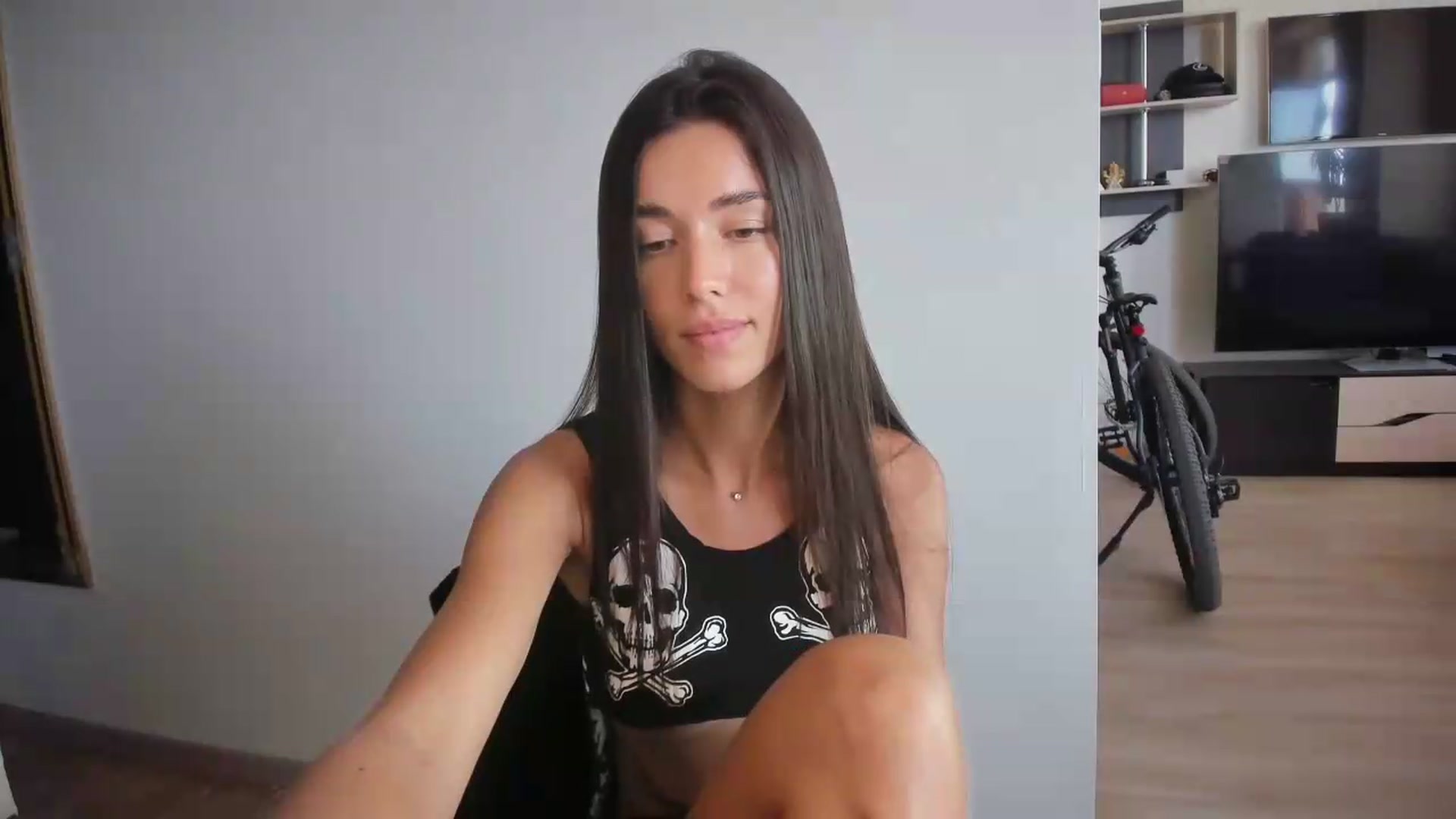 Gallery image thumbnail from laurensaenz's myfreecams stream on, 09/11/2026, 09:20 image 17 of 20