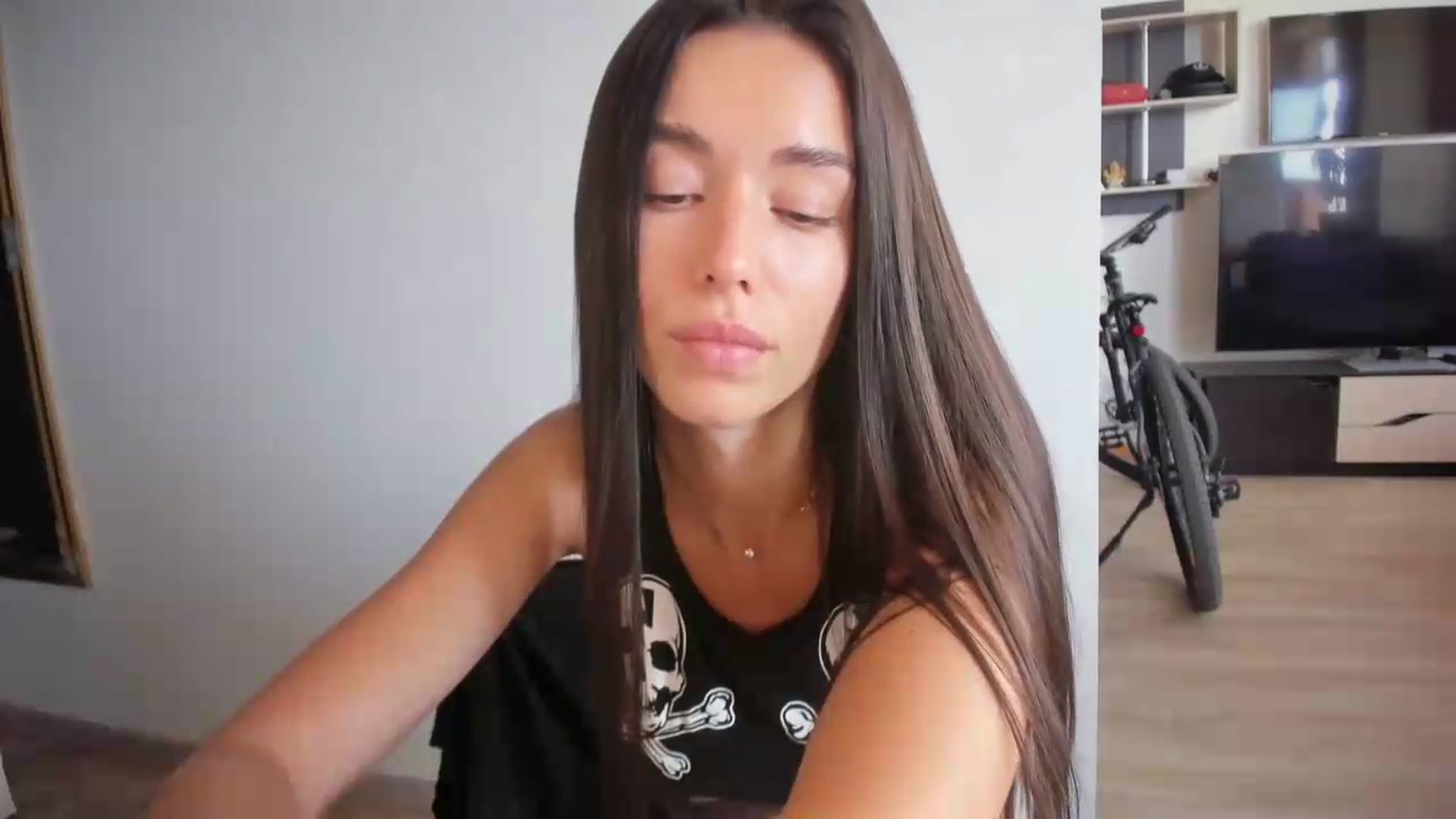Gallery image thumbnail from laurensaenz's myfreecams stream on, 09/11/2026, 09:20 image 14 of 20