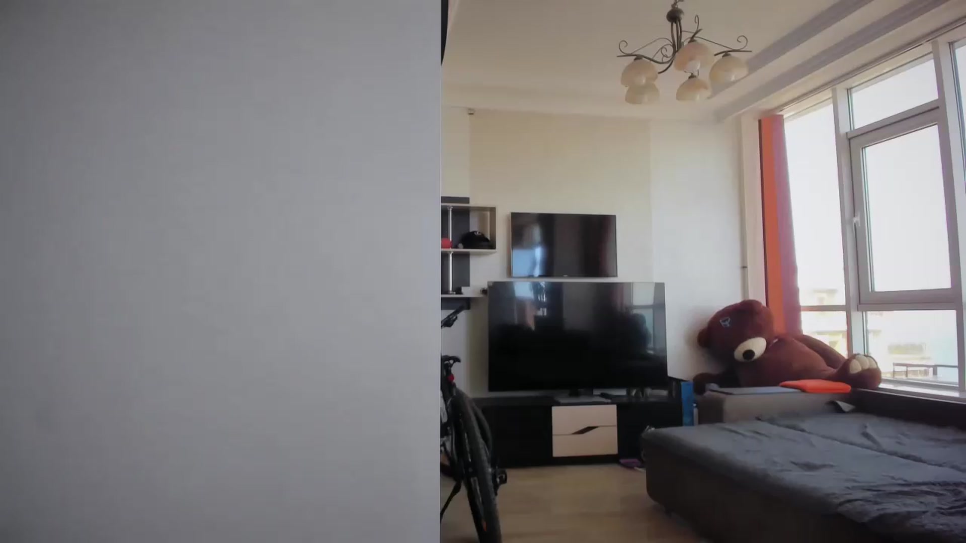 Gallery image thumbnail from laurensaenz's myfreecams stream on, 09/11/2026, 11:17 image 18 of 20