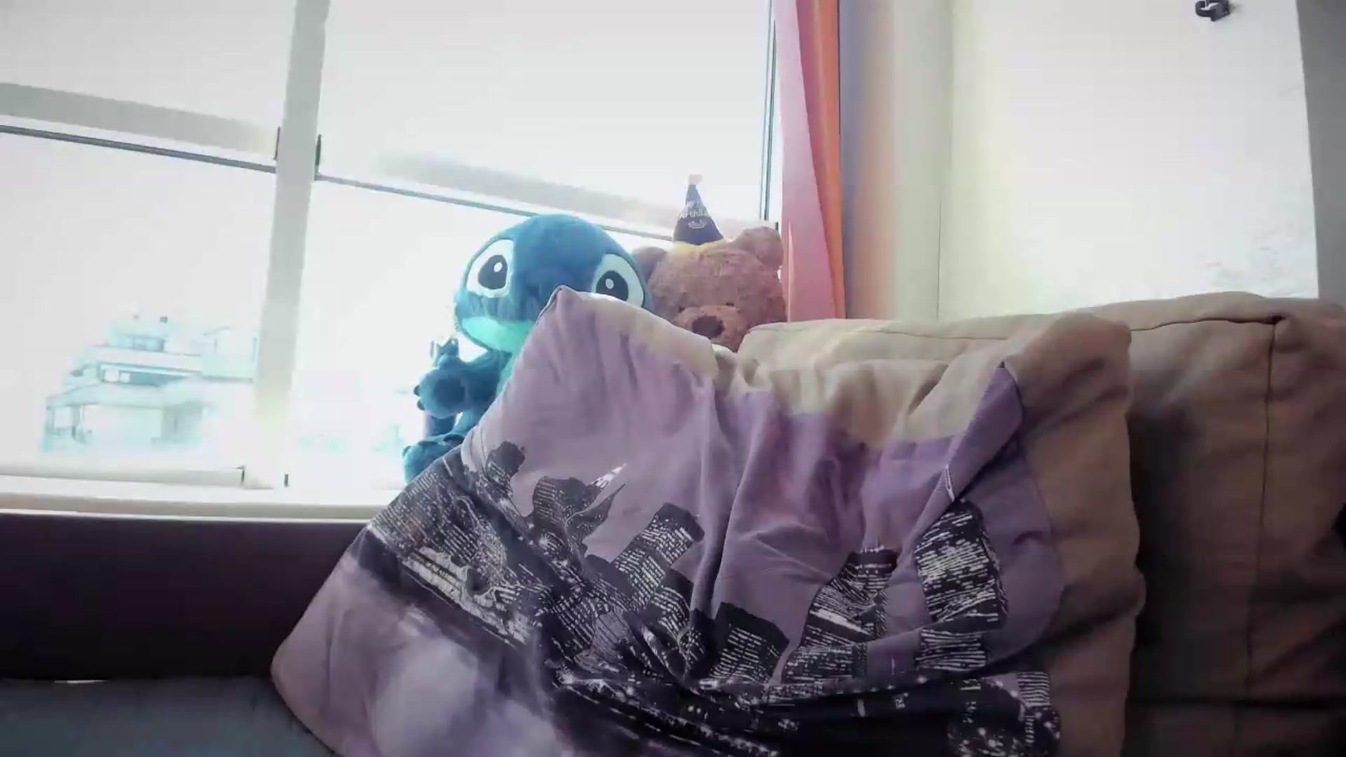 Gallery image thumbnail from laurensaenz's myfreecams stream on, 09/15/2026, 06:17 image 18 of 20