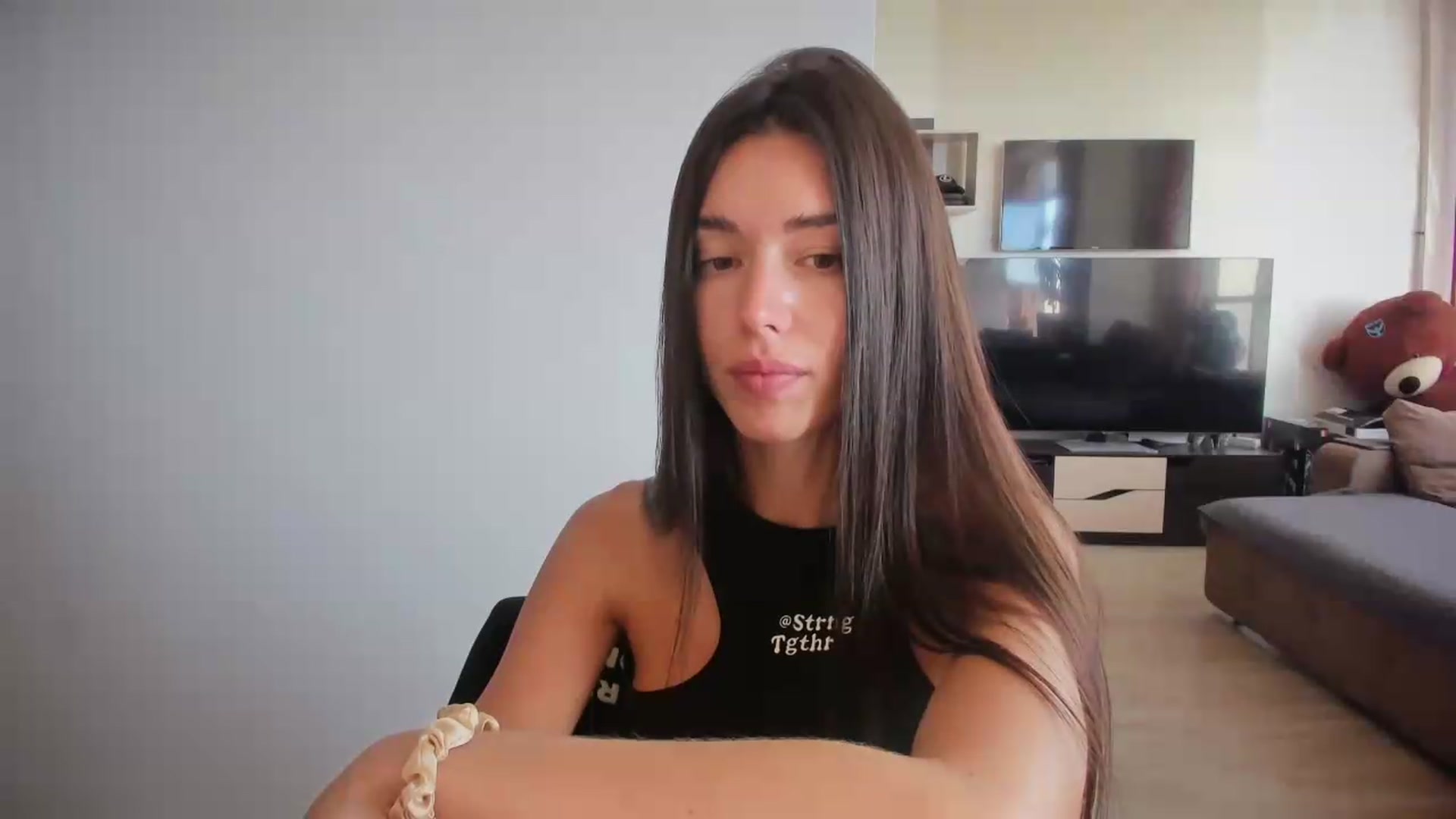 Gallery image thumbnail from laurensaenz's myfreecams stream on, 09/15/2026, 08:33 image 8 of 20
