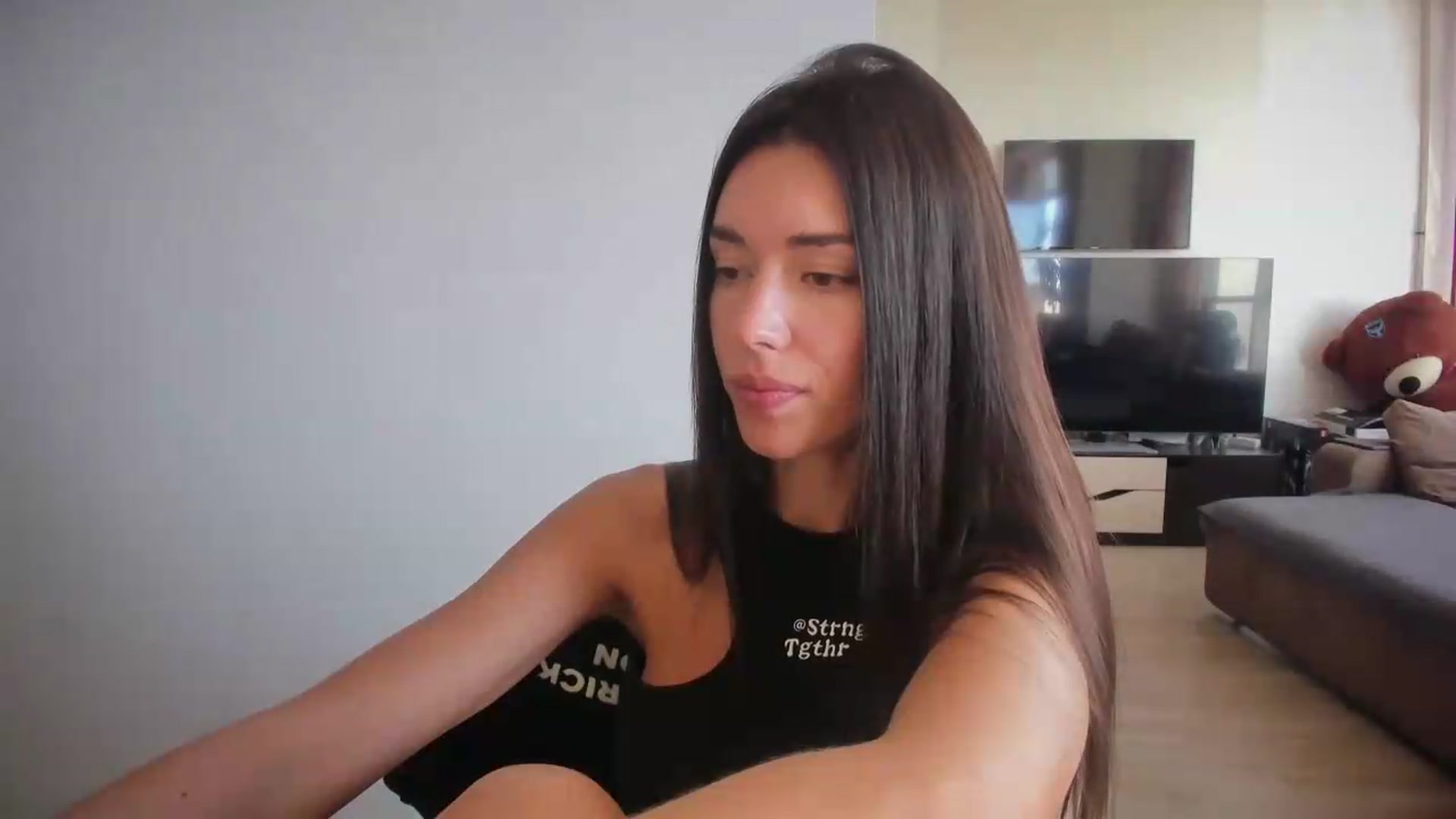 Gallery image thumbnail from laurensaenz's myfreecams stream on, 09/15/2026, 08:33 image 10 of 20