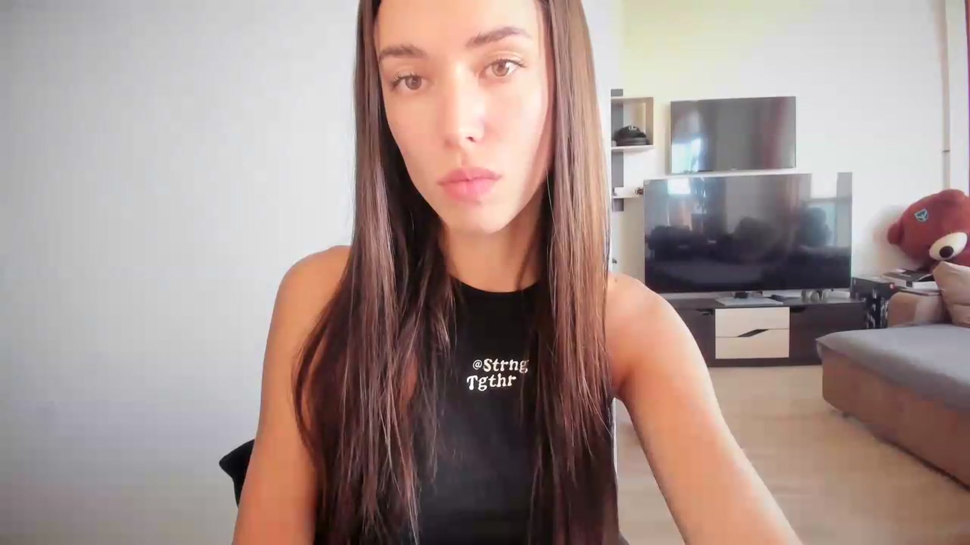 Gallery image thumbnail from laurensaenz's myfreecams stream on, 09/15/2026, 14:52 image 3 of 20