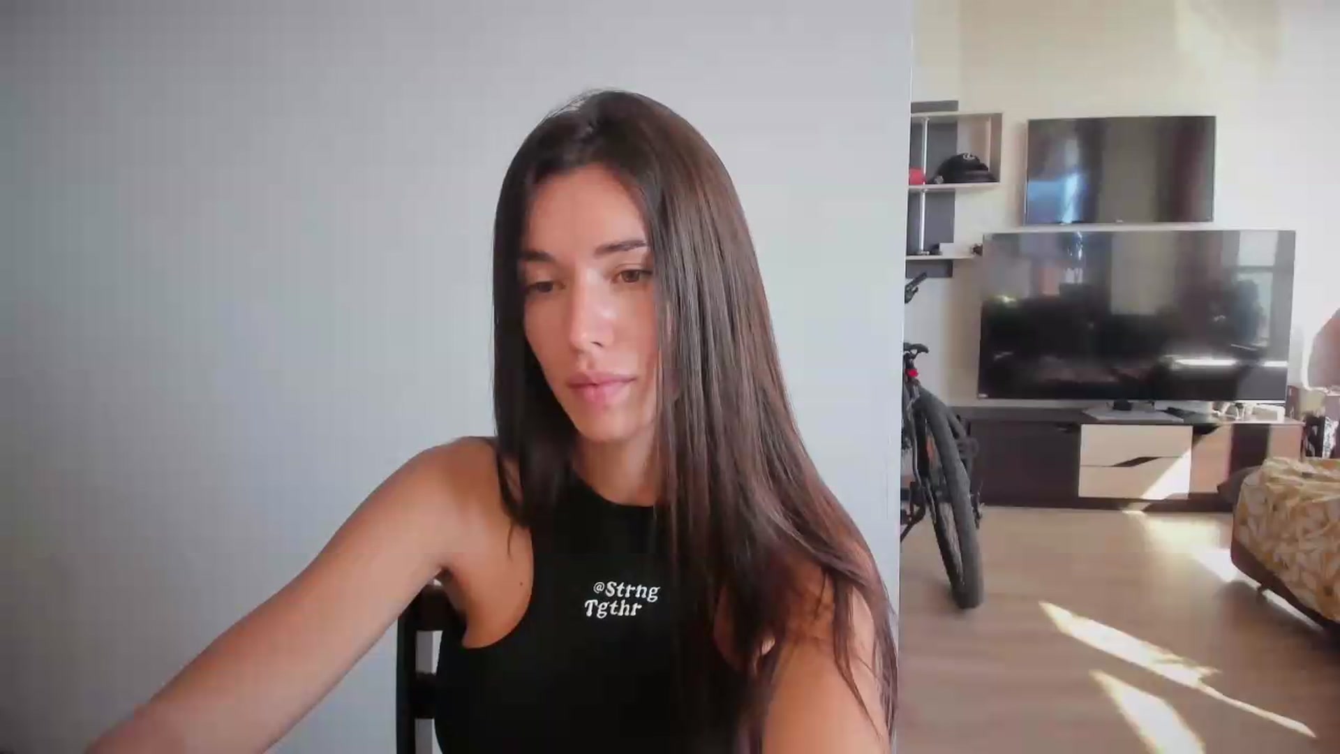 Gallery image thumbnail from laurensaenz's myfreecams stream on, 09/18/2026, 09:16 image 7 of 20