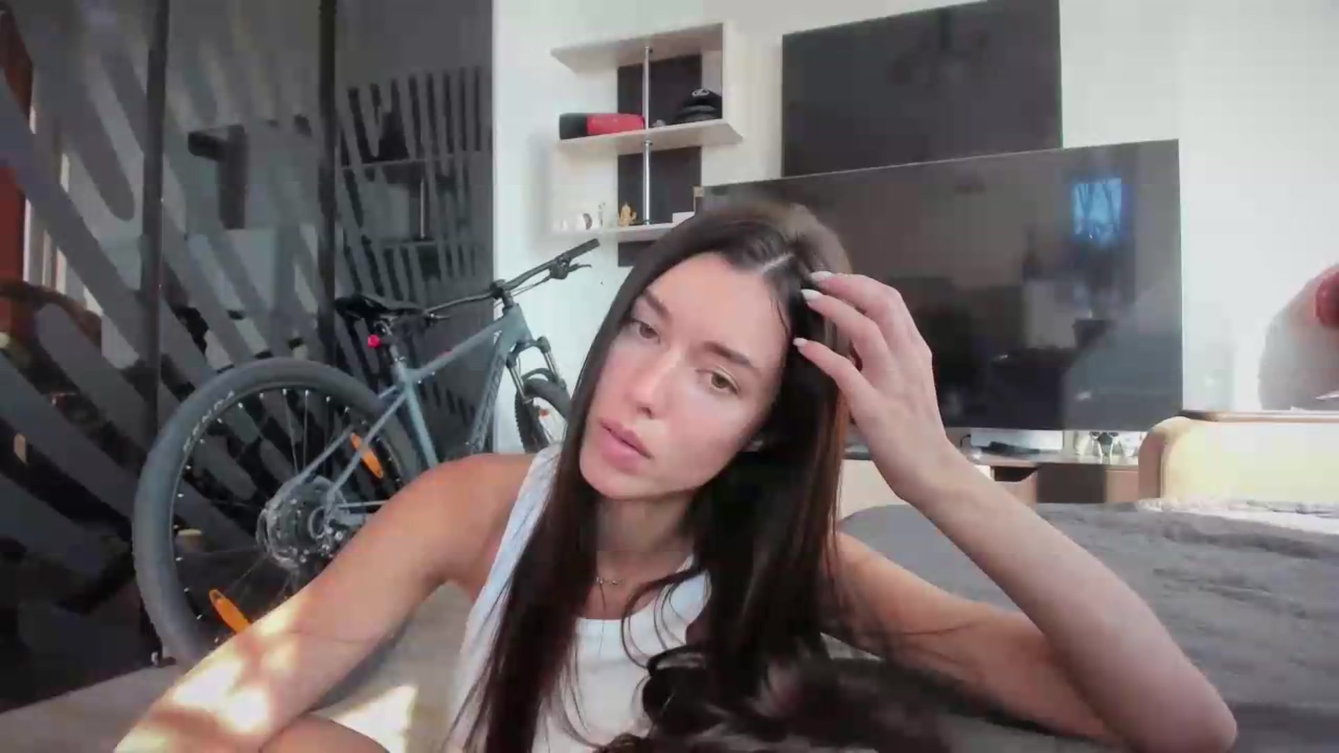 Gallery image thumbnail from laurensaenz's myfreecams stream on, 09/19/2026, 07:12 image 15 of 20