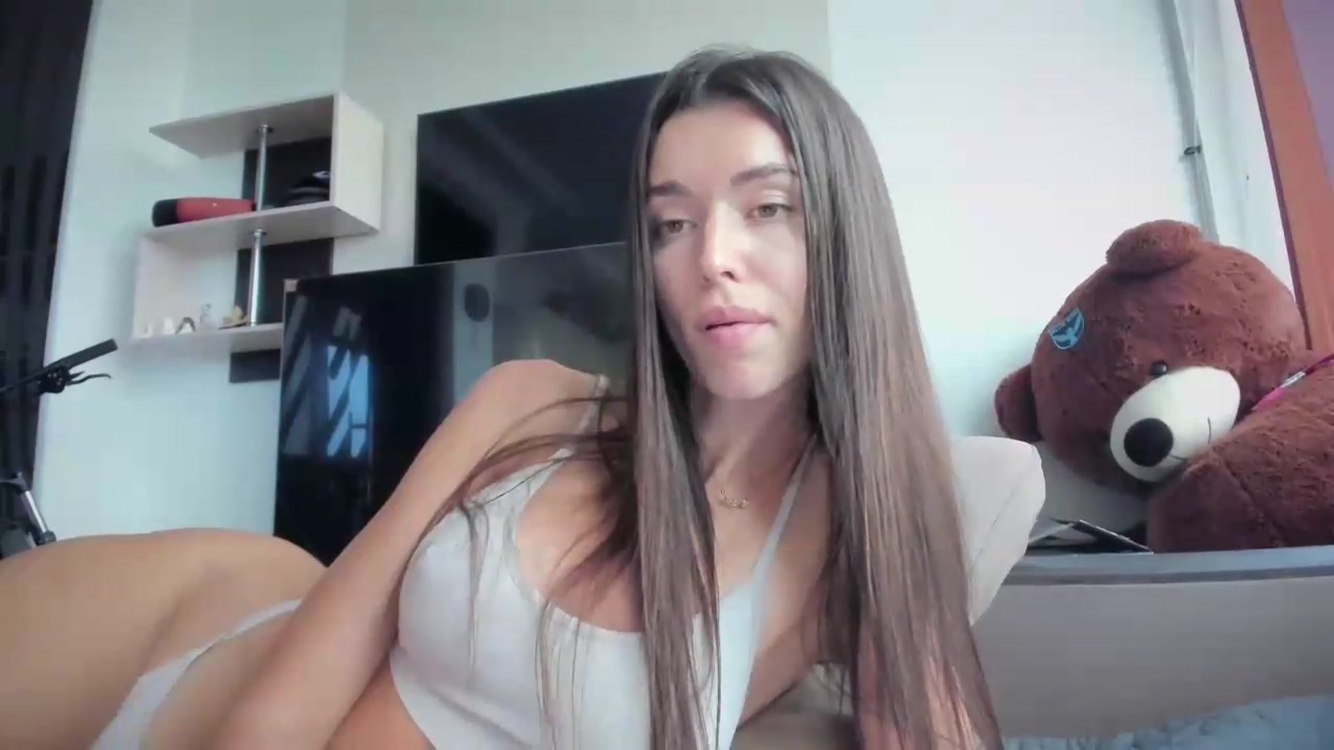 Gallery image thumbnail from laurensaenz's myfreecams stream on, 09/21/2026, 14:34 image 10 of 20