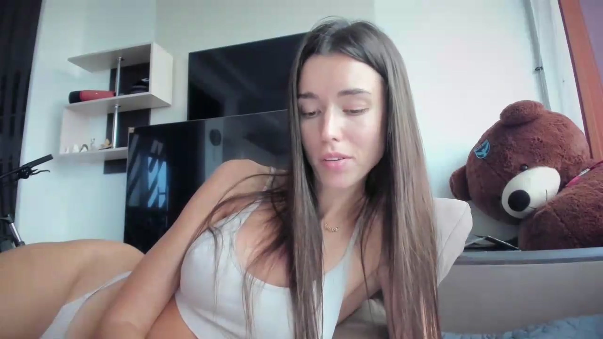 Gallery image thumbnail from laurensaenz's myfreecams stream on, 09/21/2026, 14:34 image 9 of 20