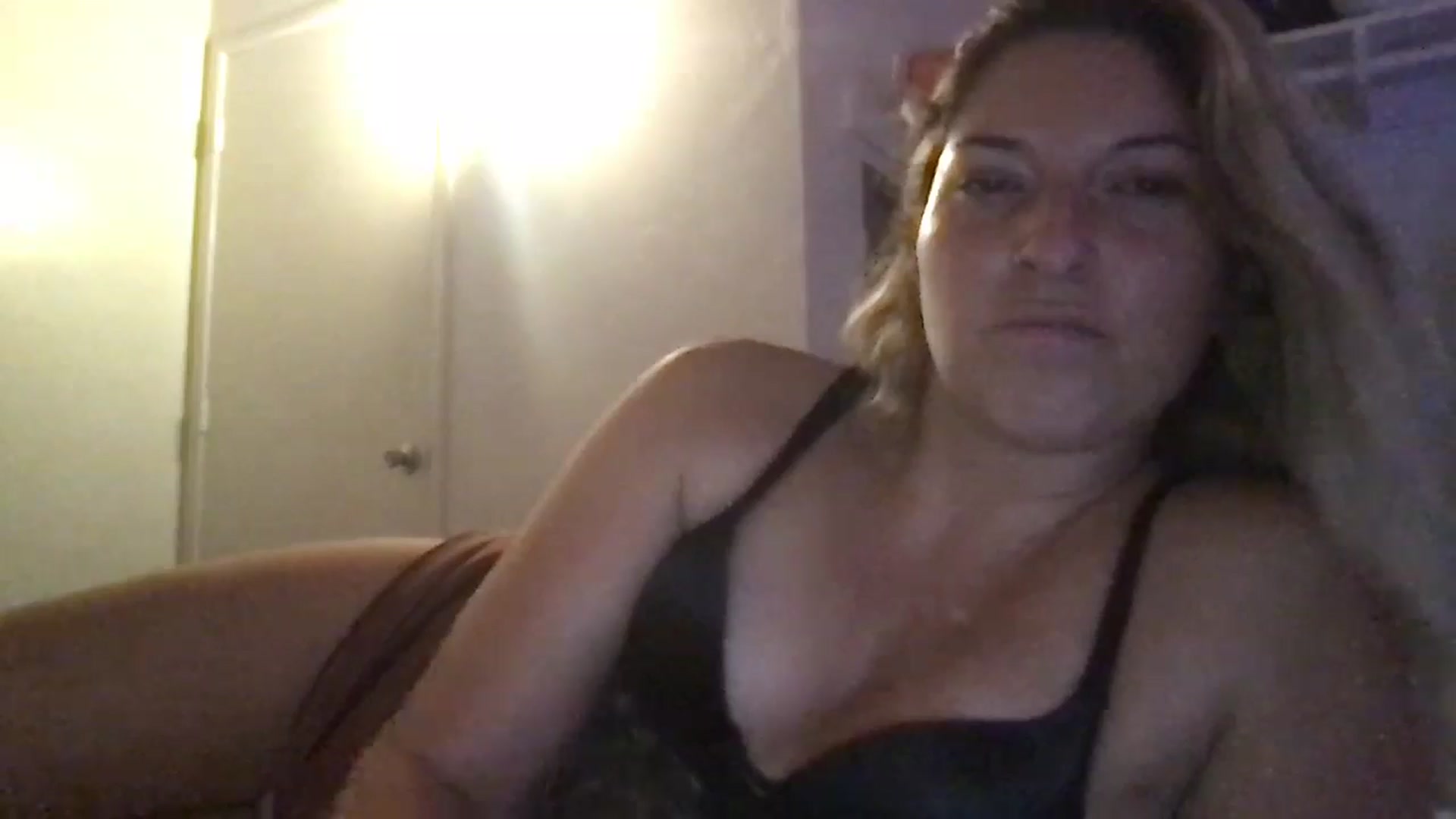 Gallery image thumbnail from lavagurl's myfreecams stream on, 09/10/2024, 11:35 image 12 of 20