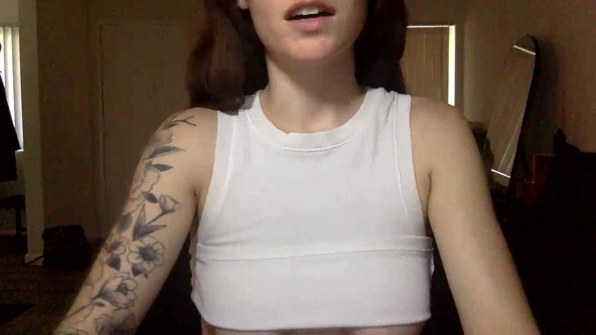 Gallery image thumbnail from laylamariee's myfreecams stream on, 07/04/2023, 23:40 image 12 of 20