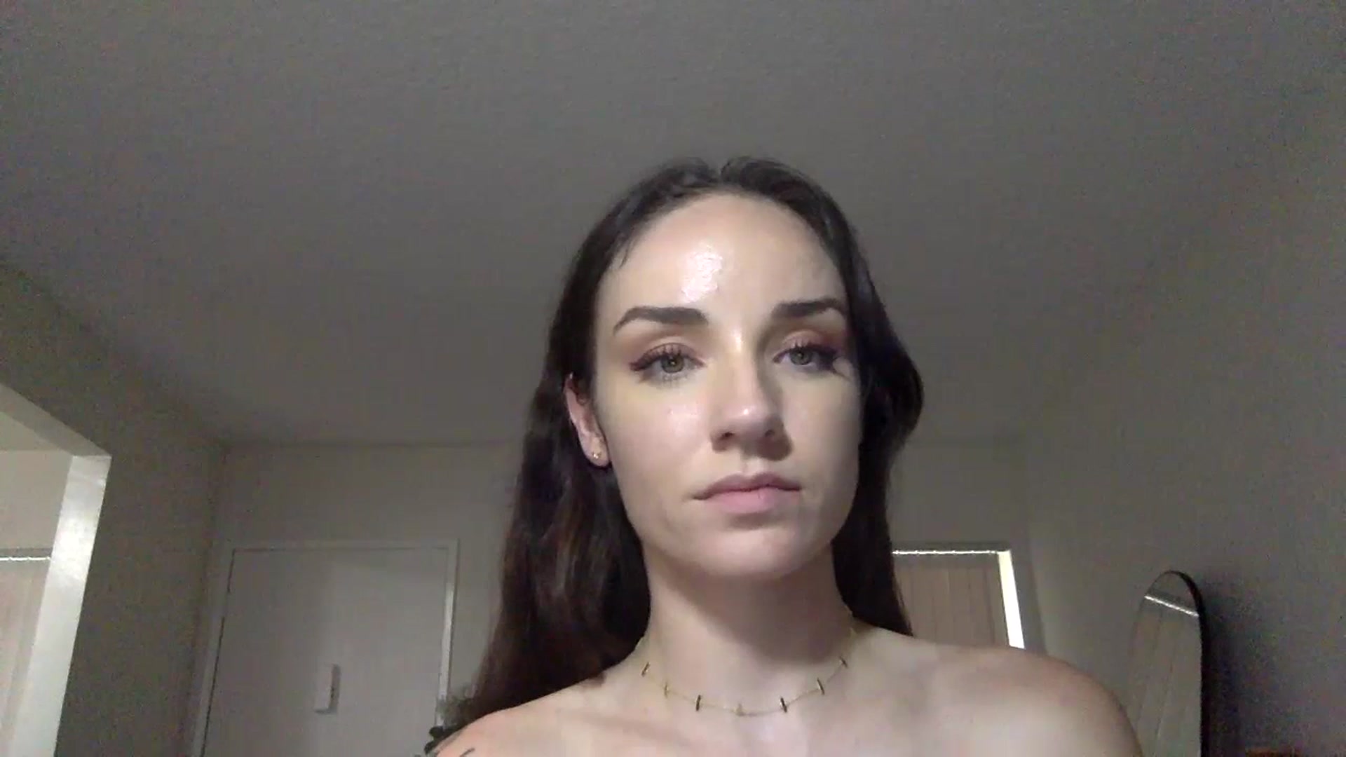 Gallery image thumbnail from laylamariee's myfreecams stream on, 07/21/2023, 24:49 image 3 of 20